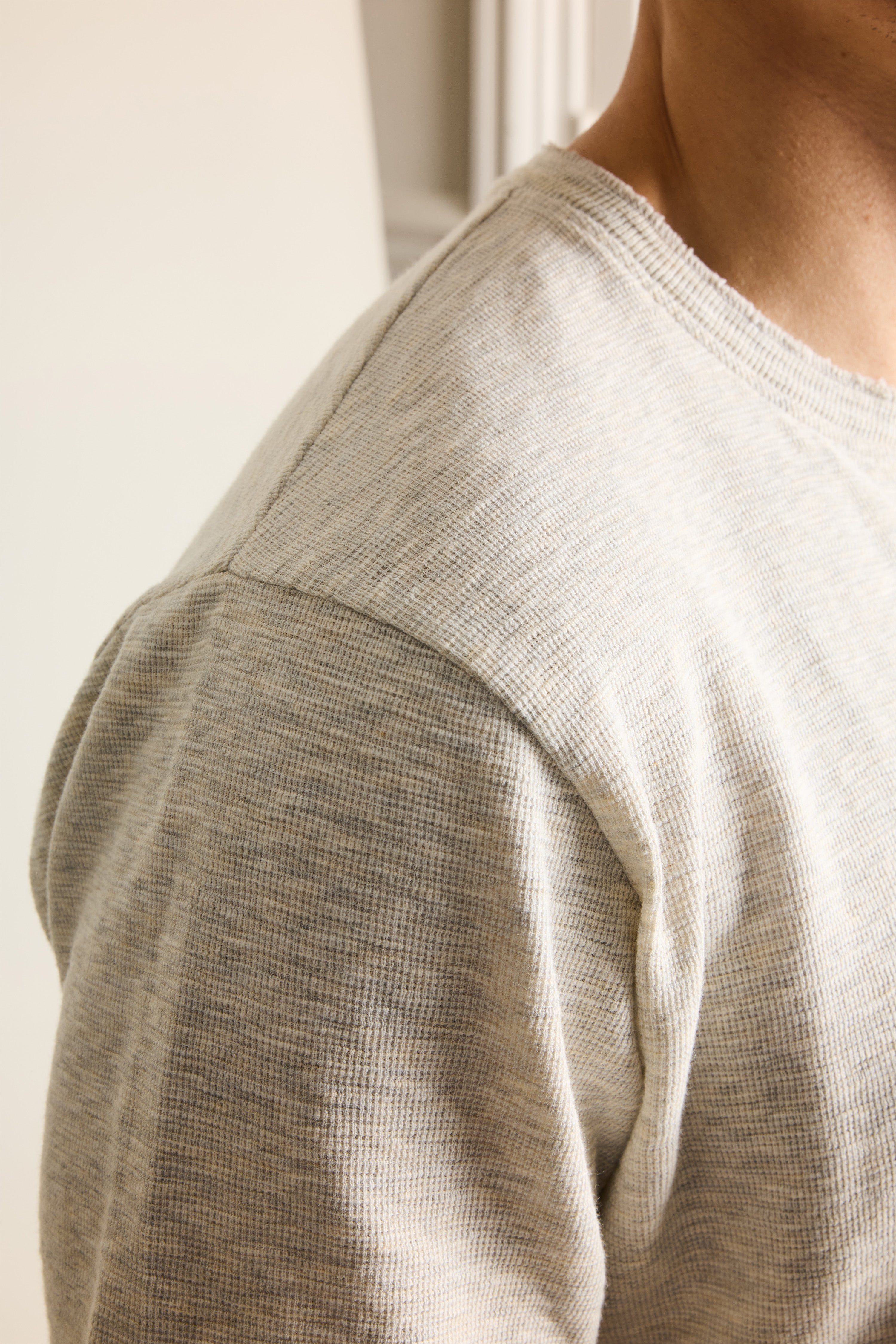 Tee-shirt henley gris chiné