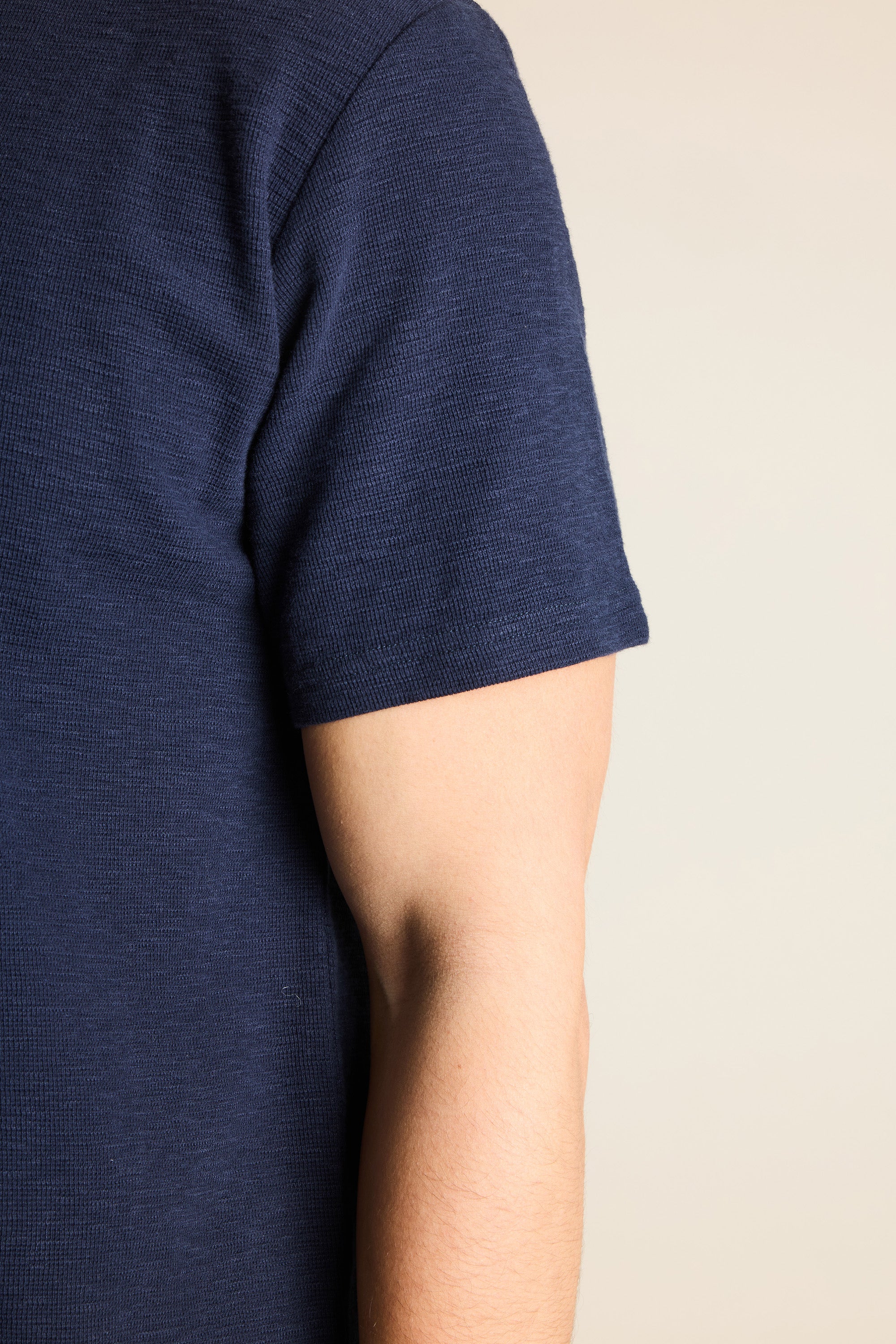 Tee-shirt henley bleu marine