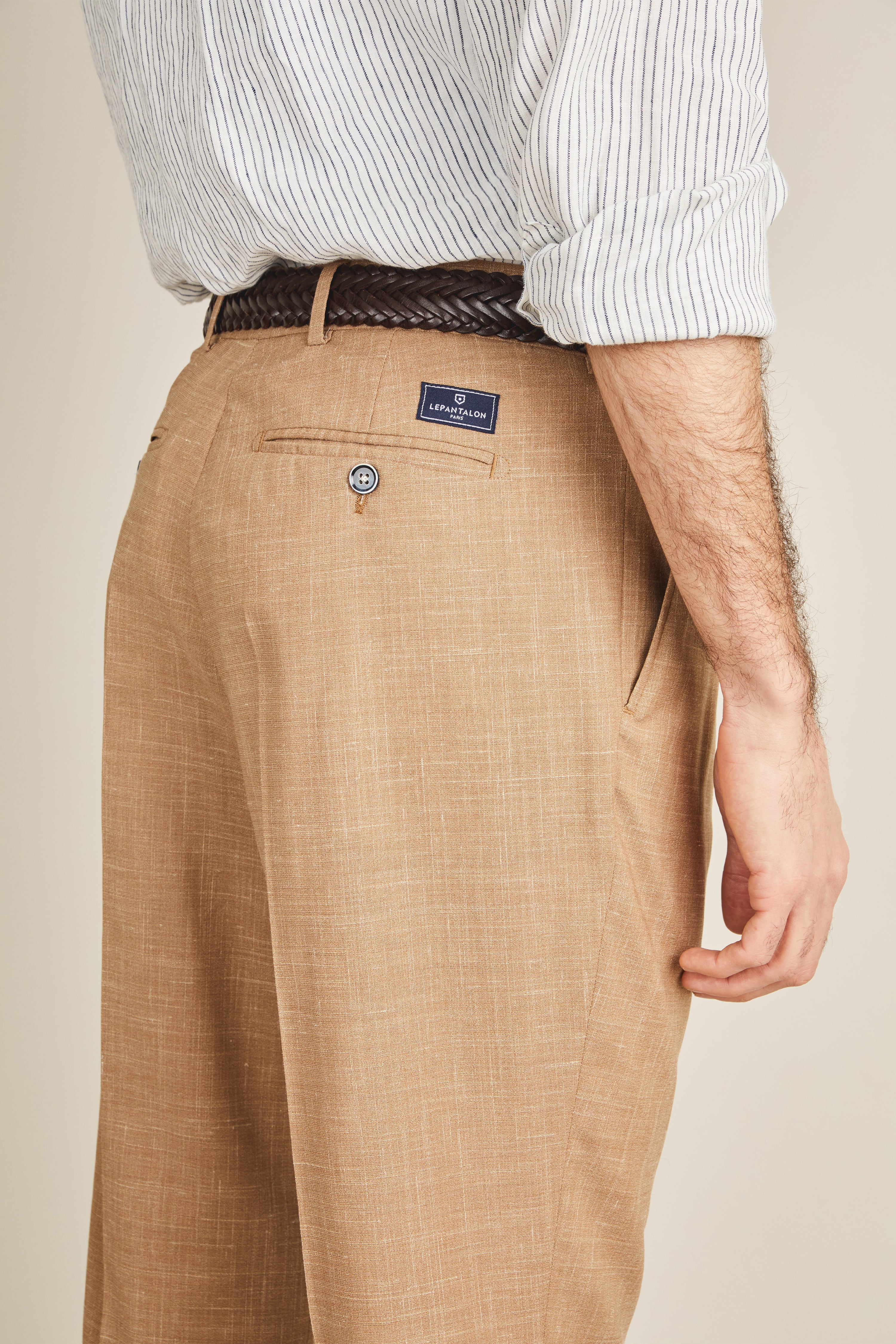 Pantalon à pinces léger brun