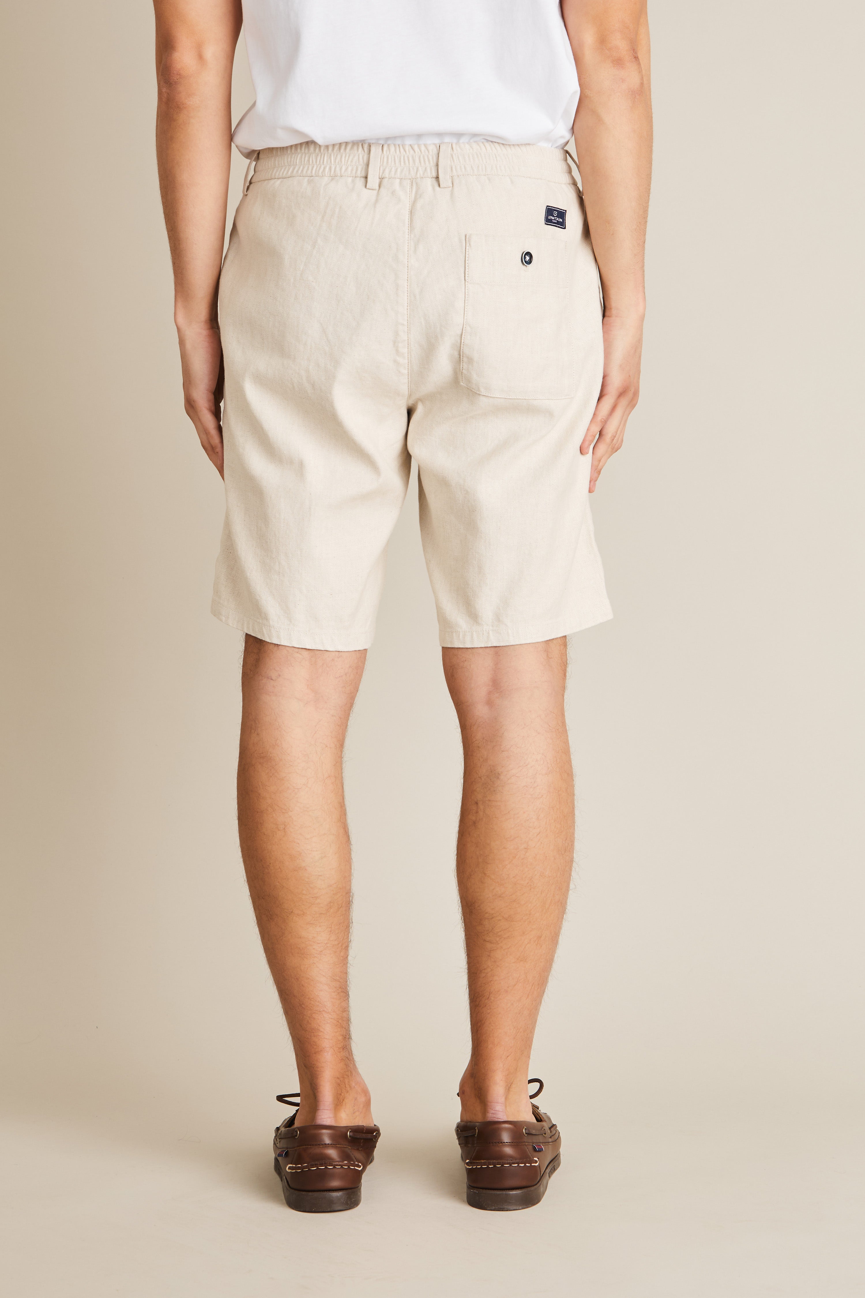 Off-white cotton-linen Bermuda shorts