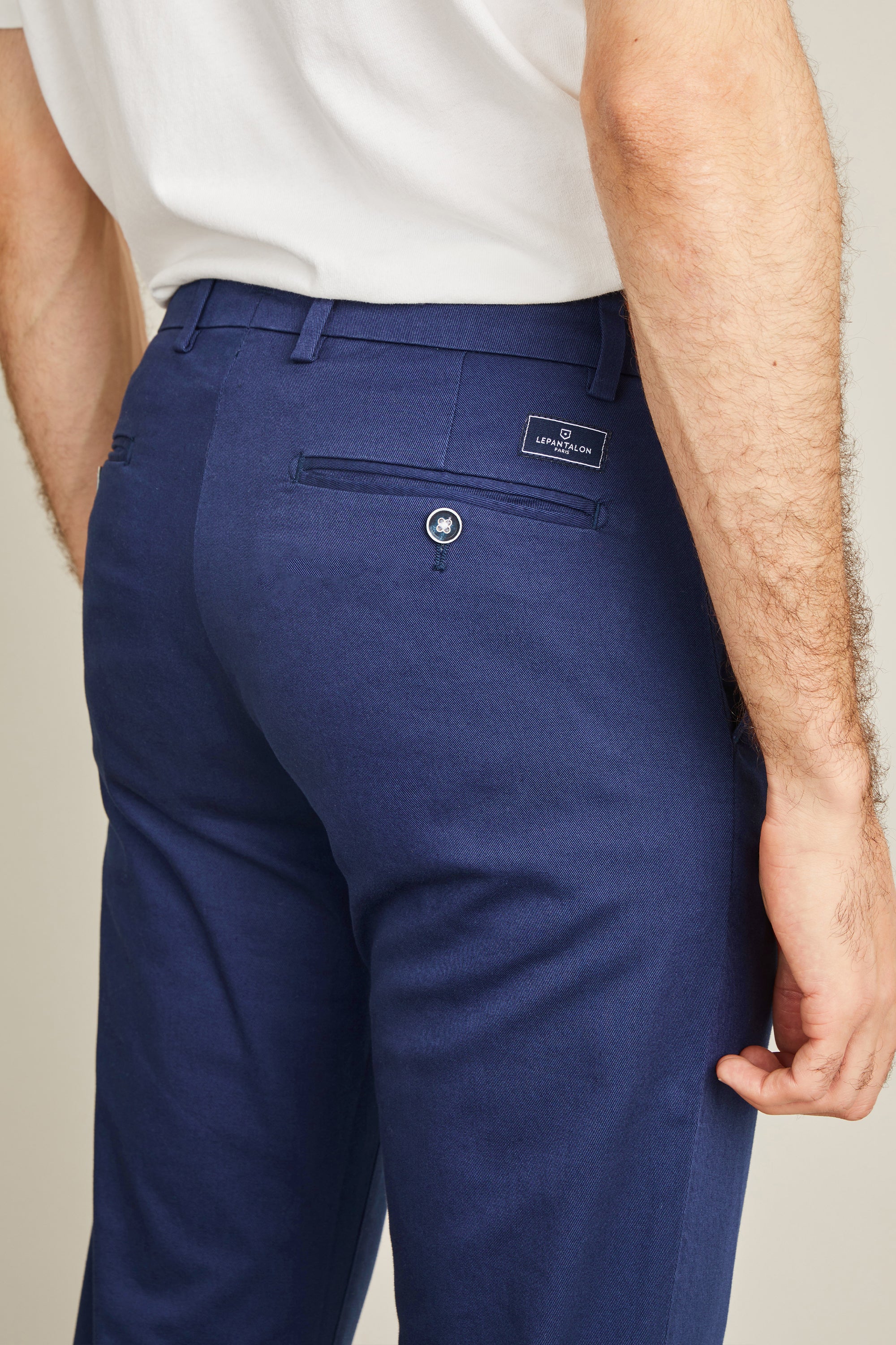 Chino bleu cobalt