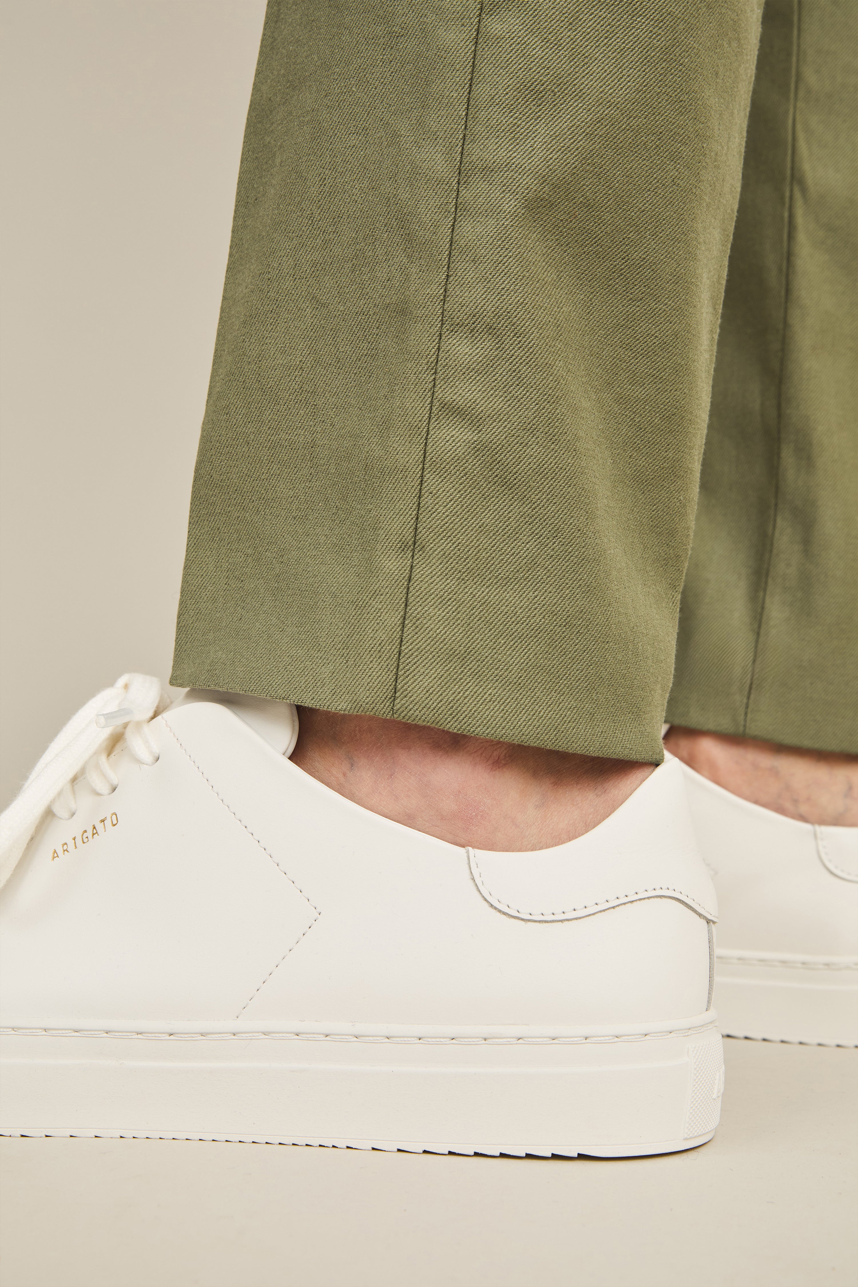Khaki cotton-linen chinos