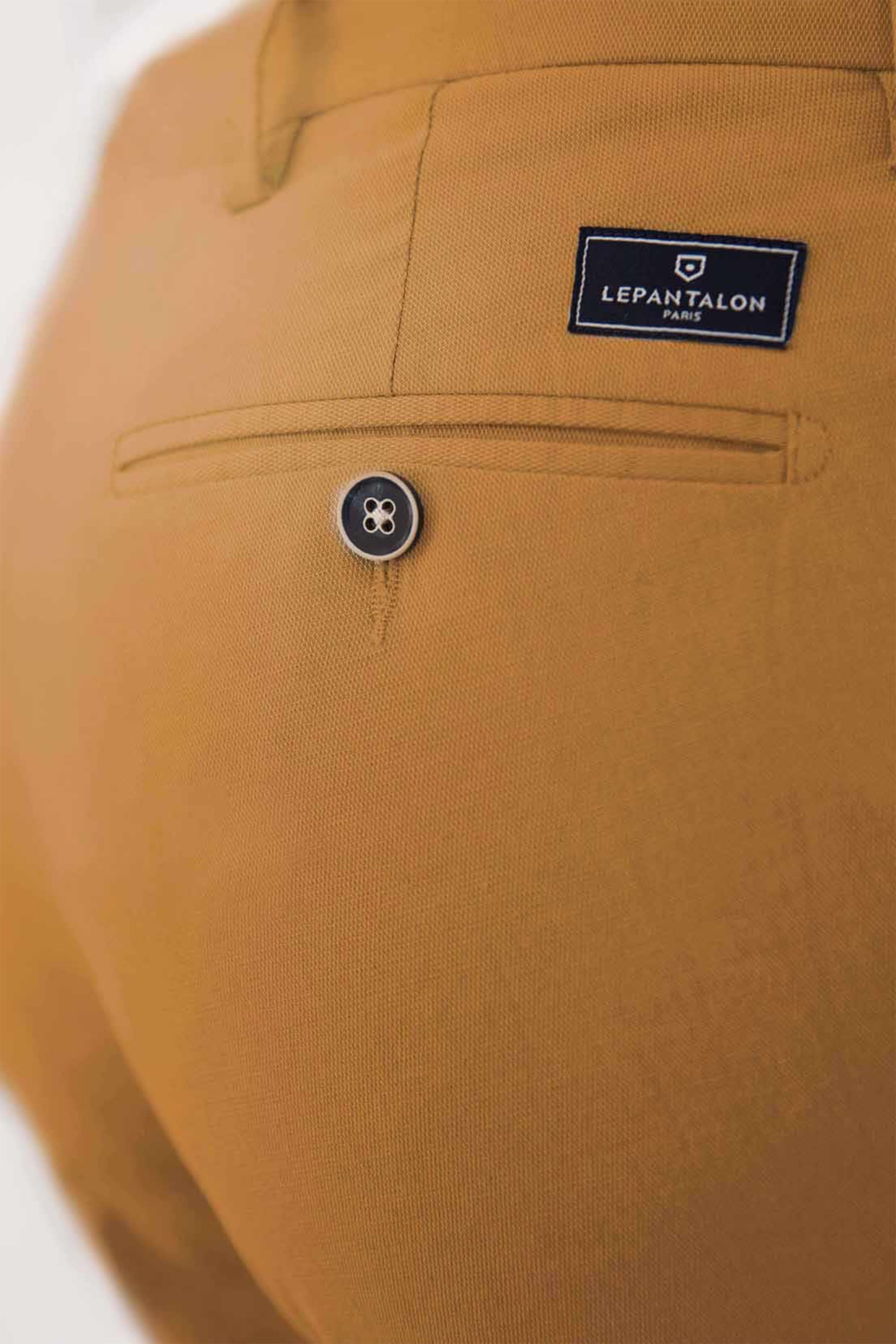 Chino aérien cognac