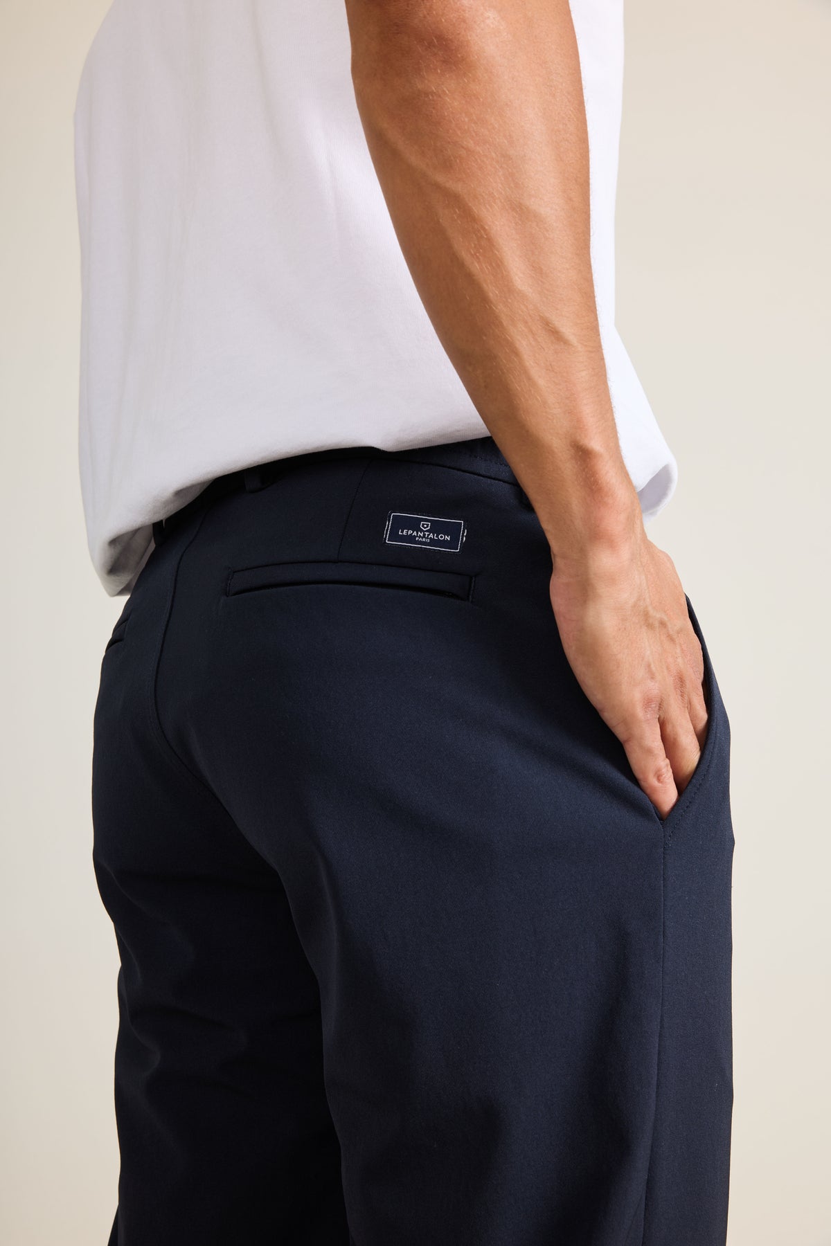 Chino technique bleu marine v2