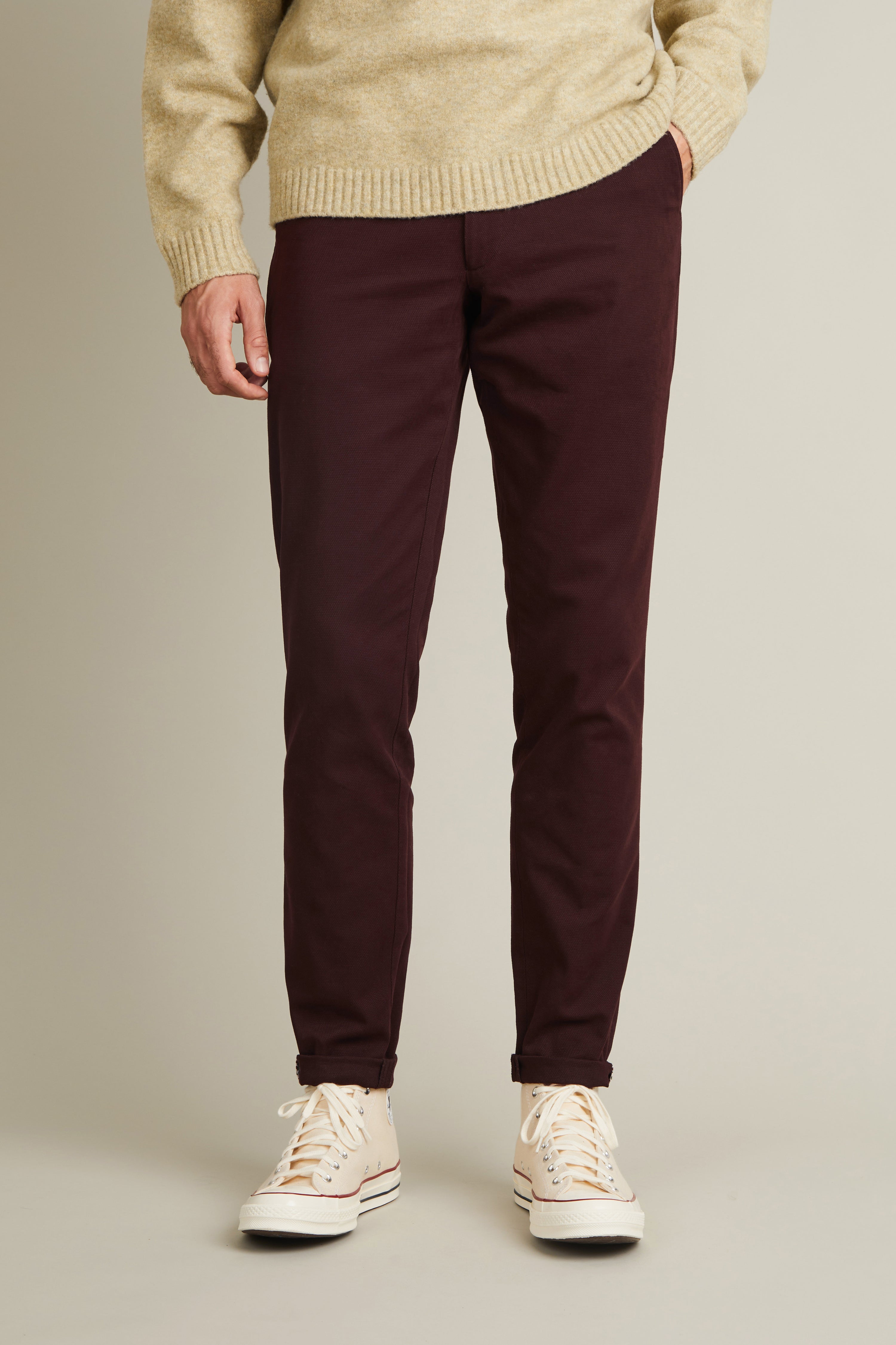 Chino texturé bordeaux