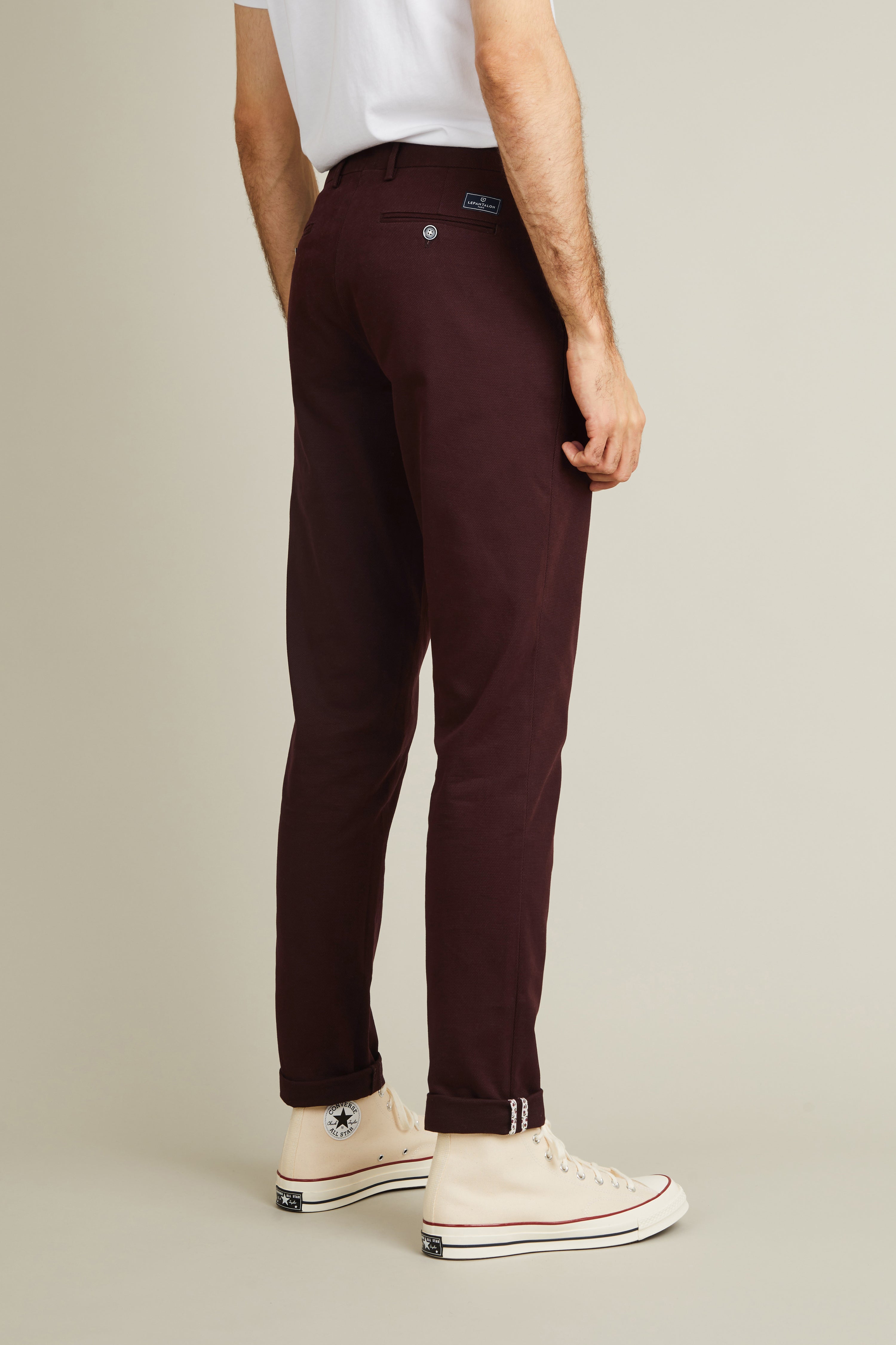 Chino texturé bordeaux