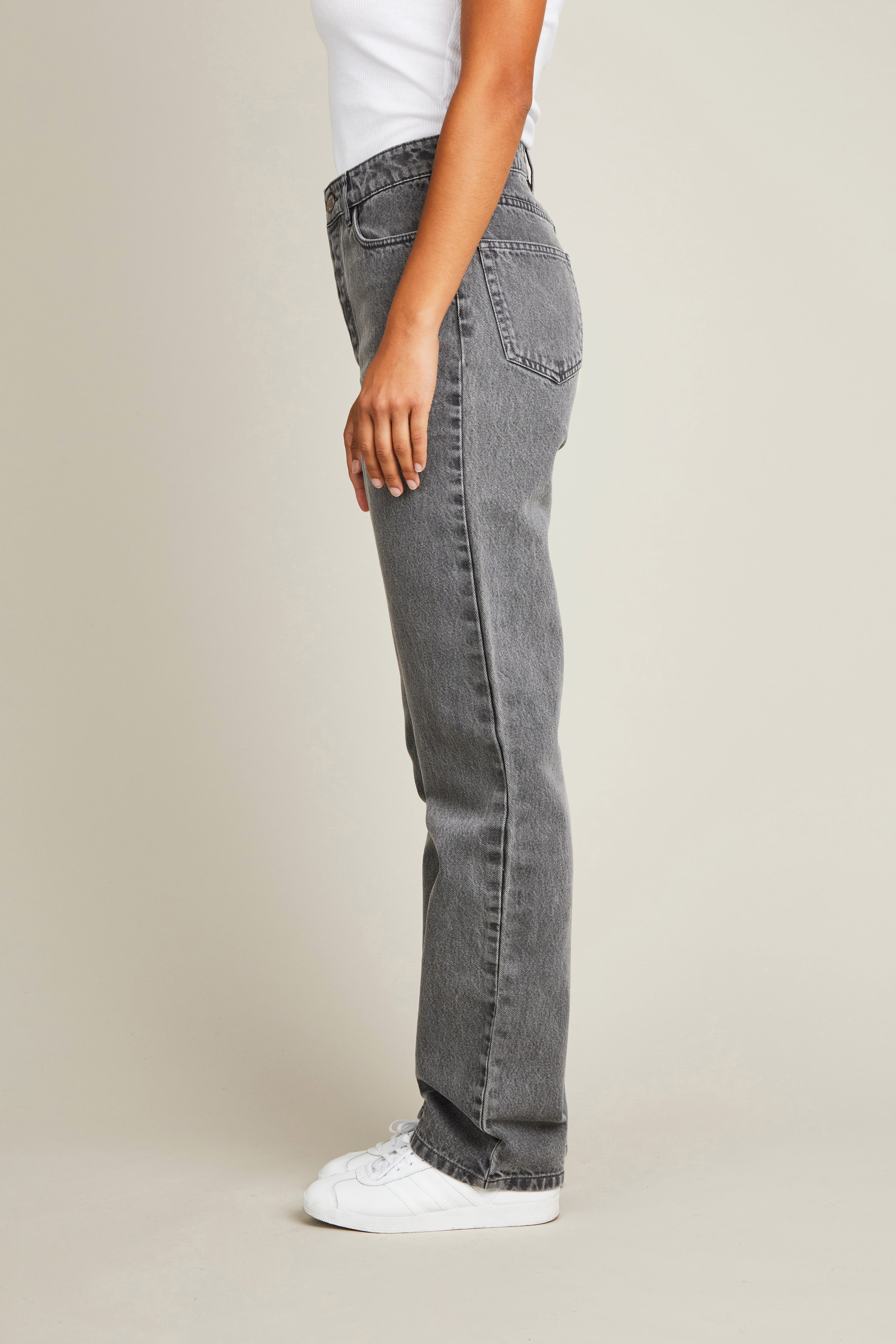 Regular gray jeans