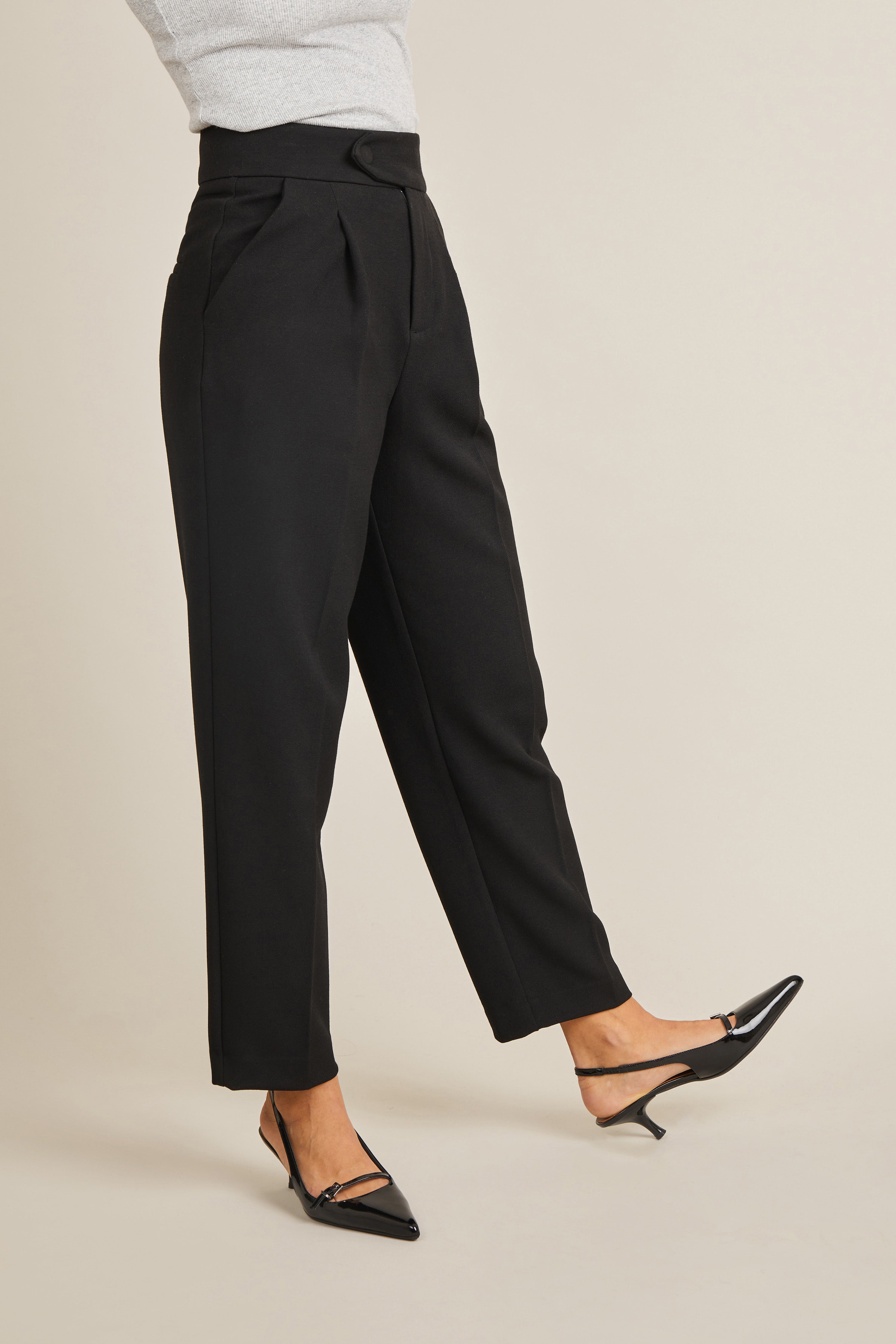Black crêpe tailored pants
