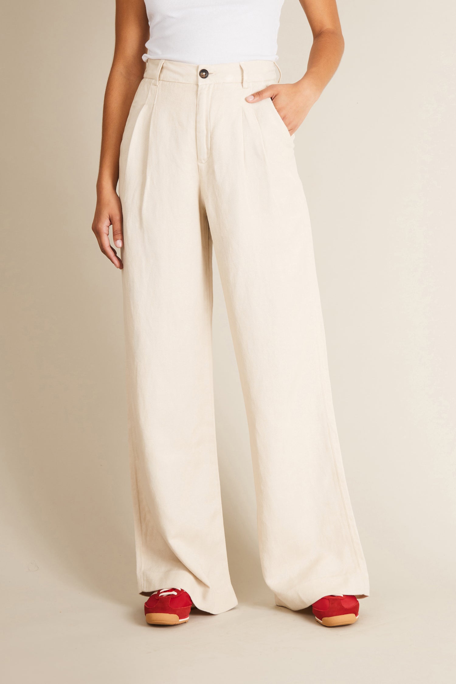 Pantalon à pinces léger écru