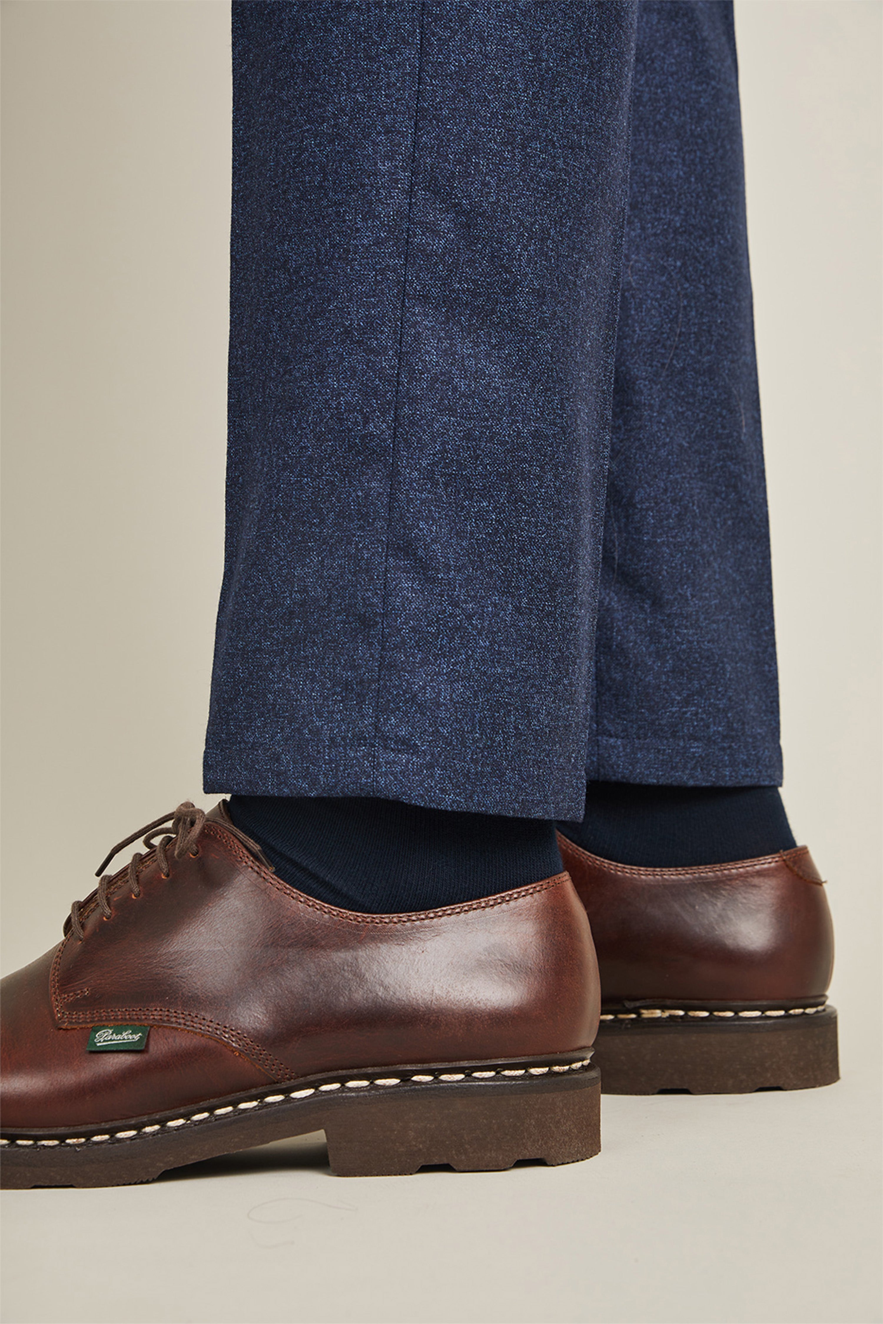 Flannel pleated pants in navy blue