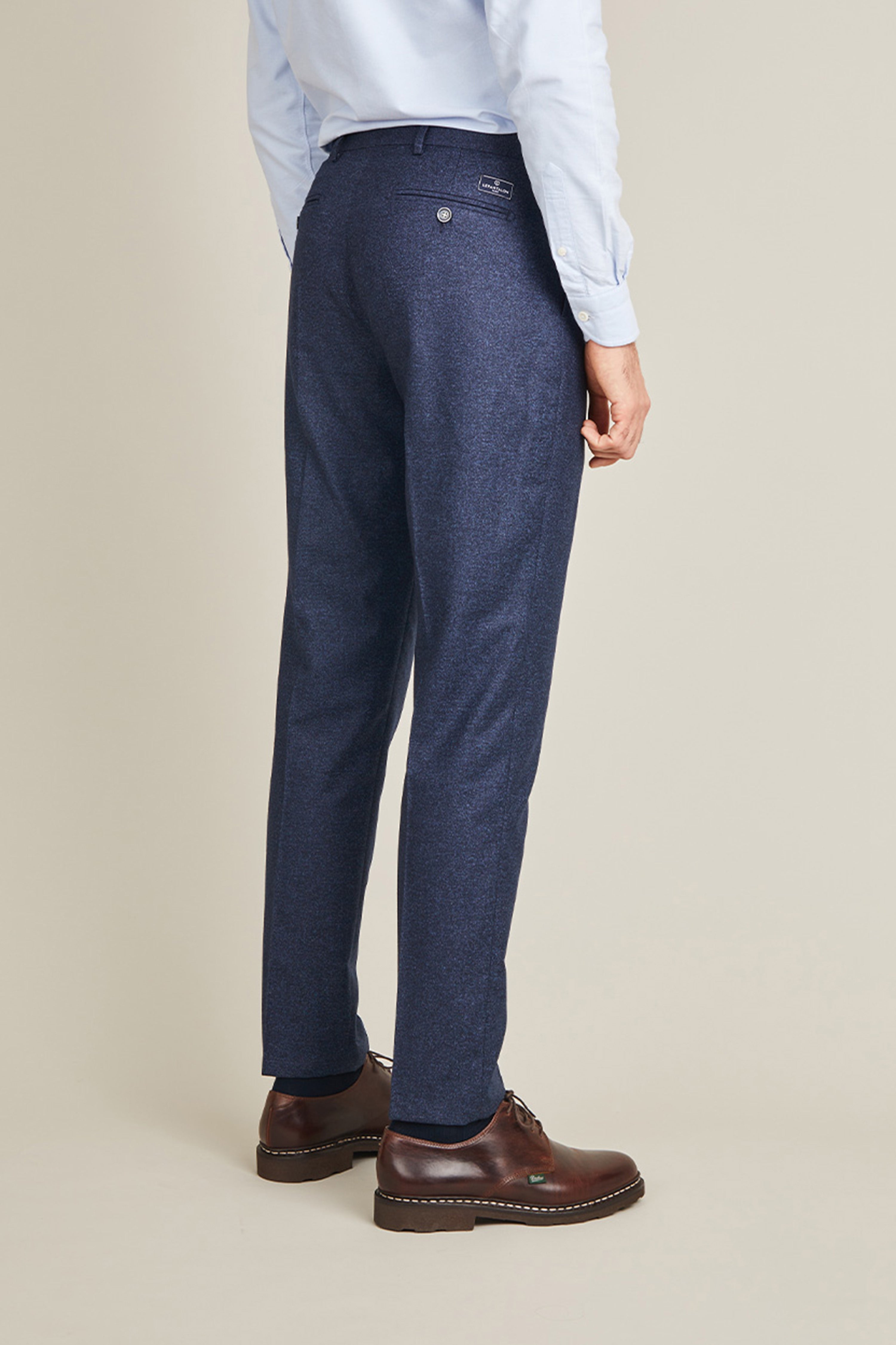 Flannel pleated pants in navy blue