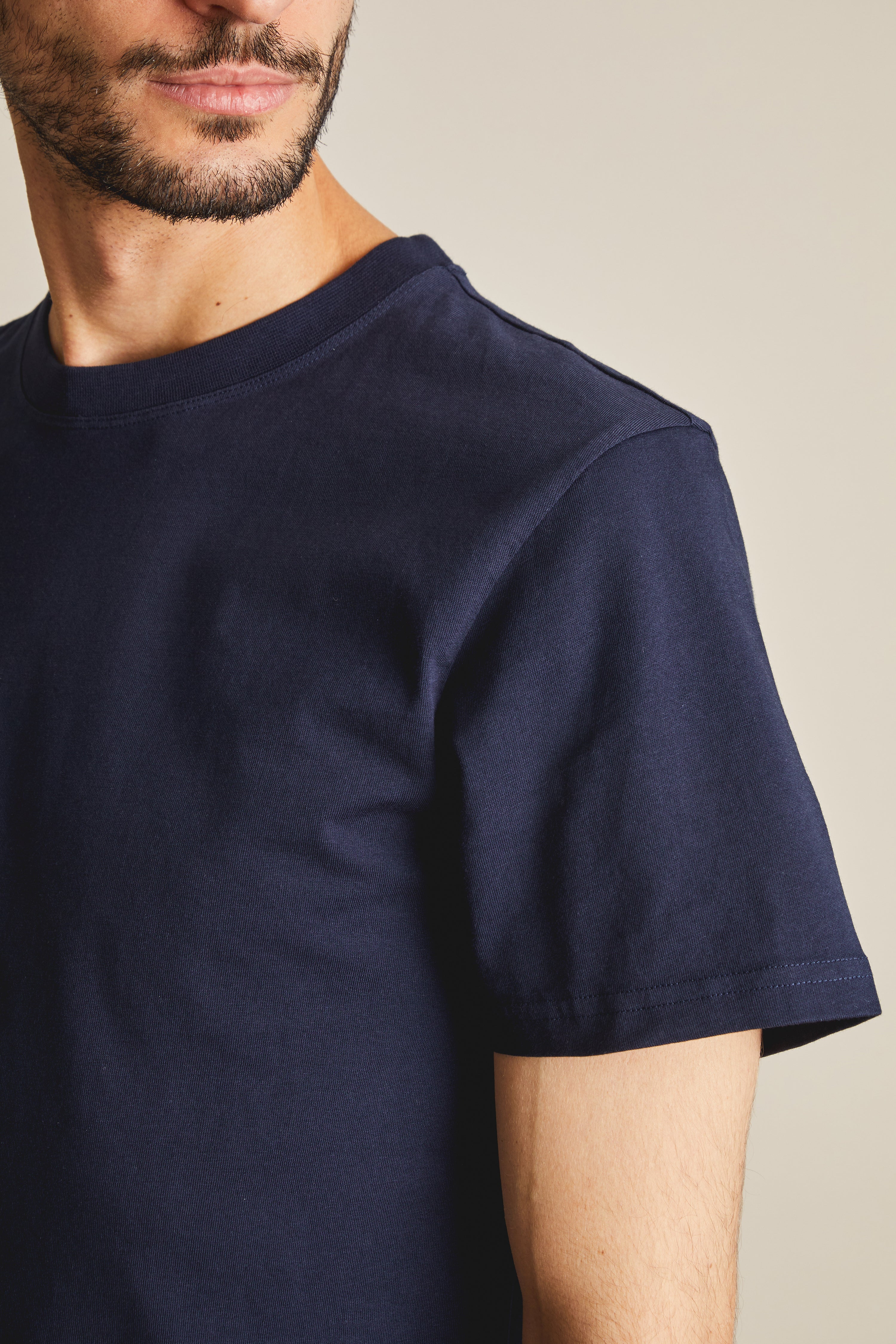 Tee-shirt bleu marine