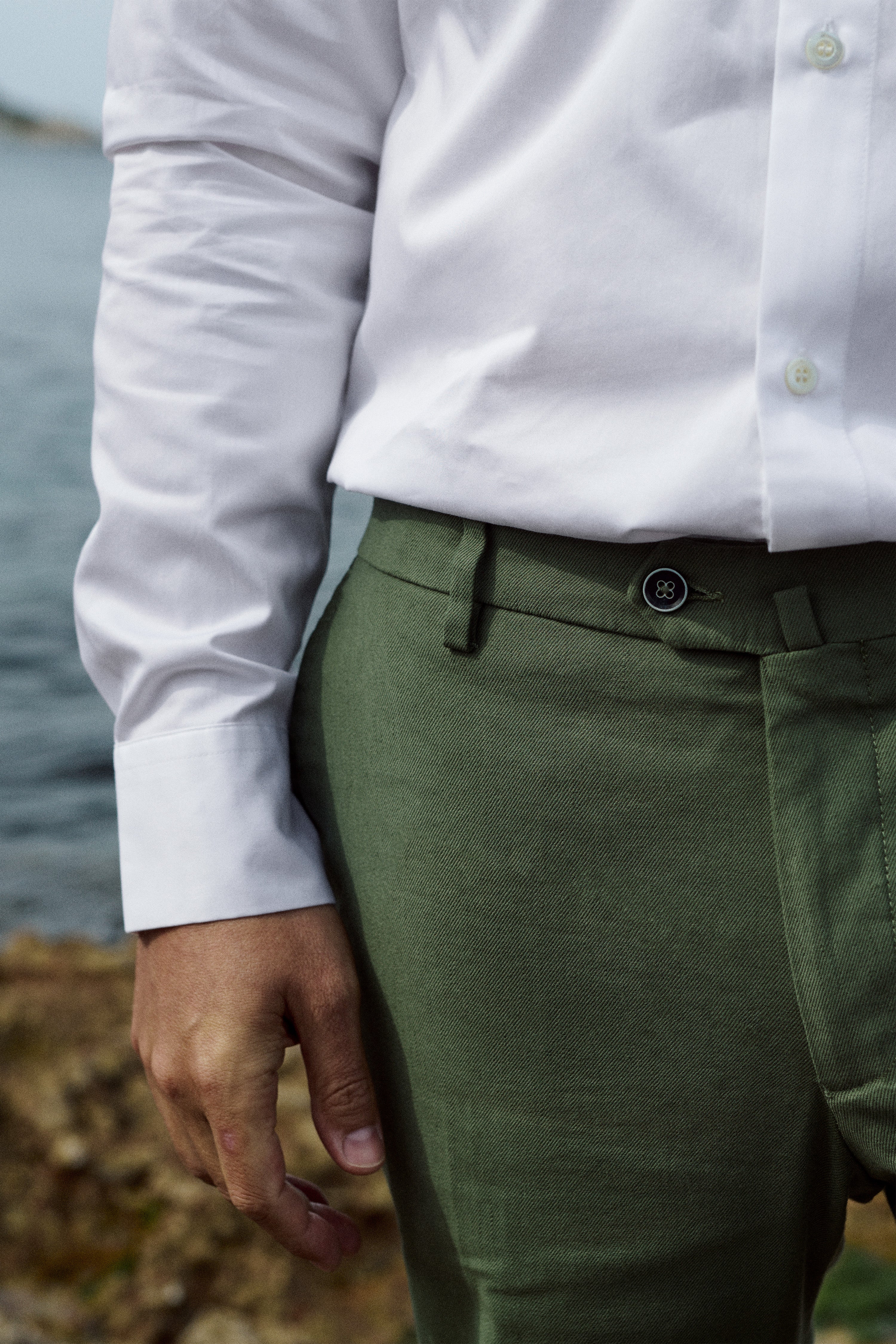 Khaki cotton-linen chinos