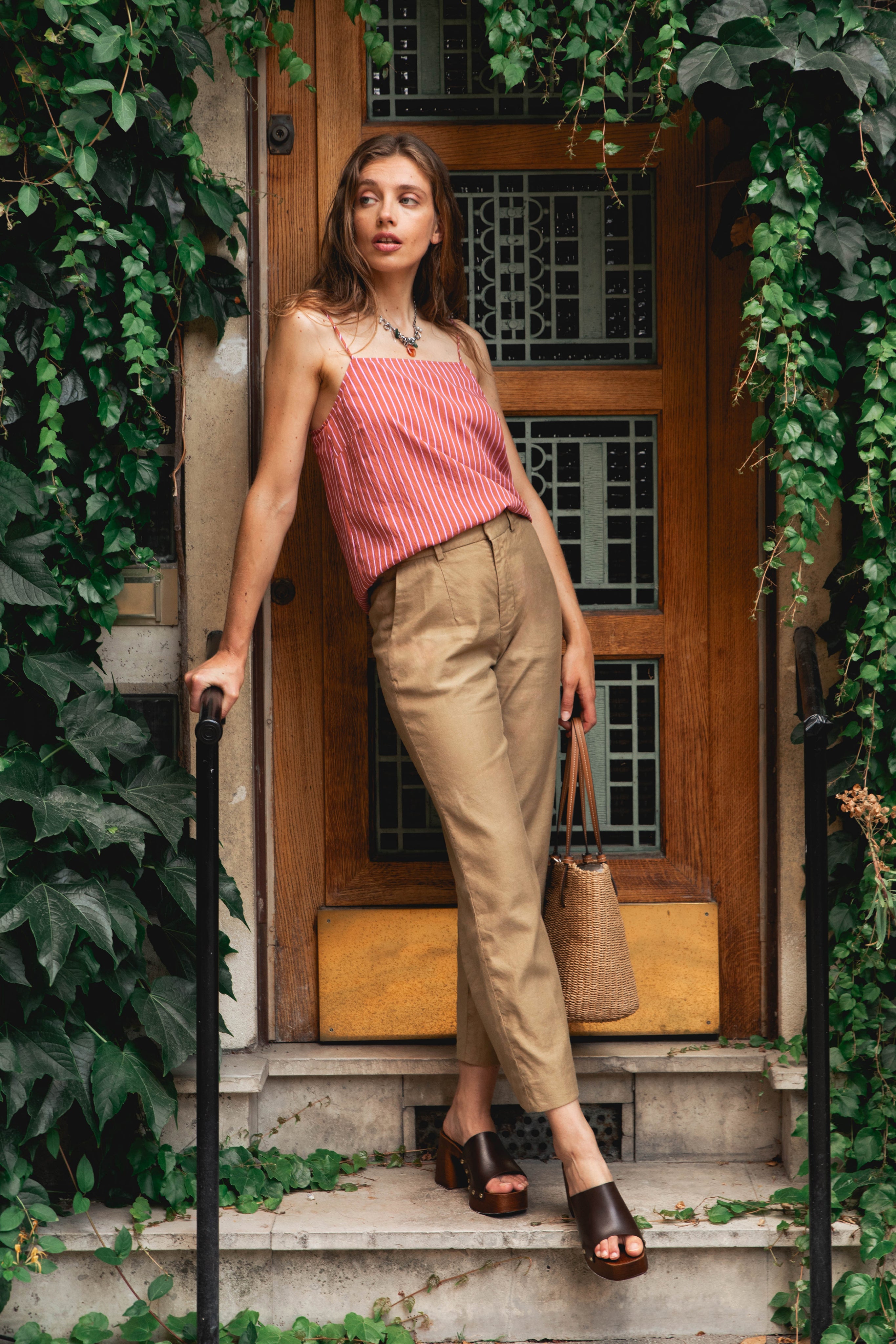 Dark beige cotton-linen flared pants