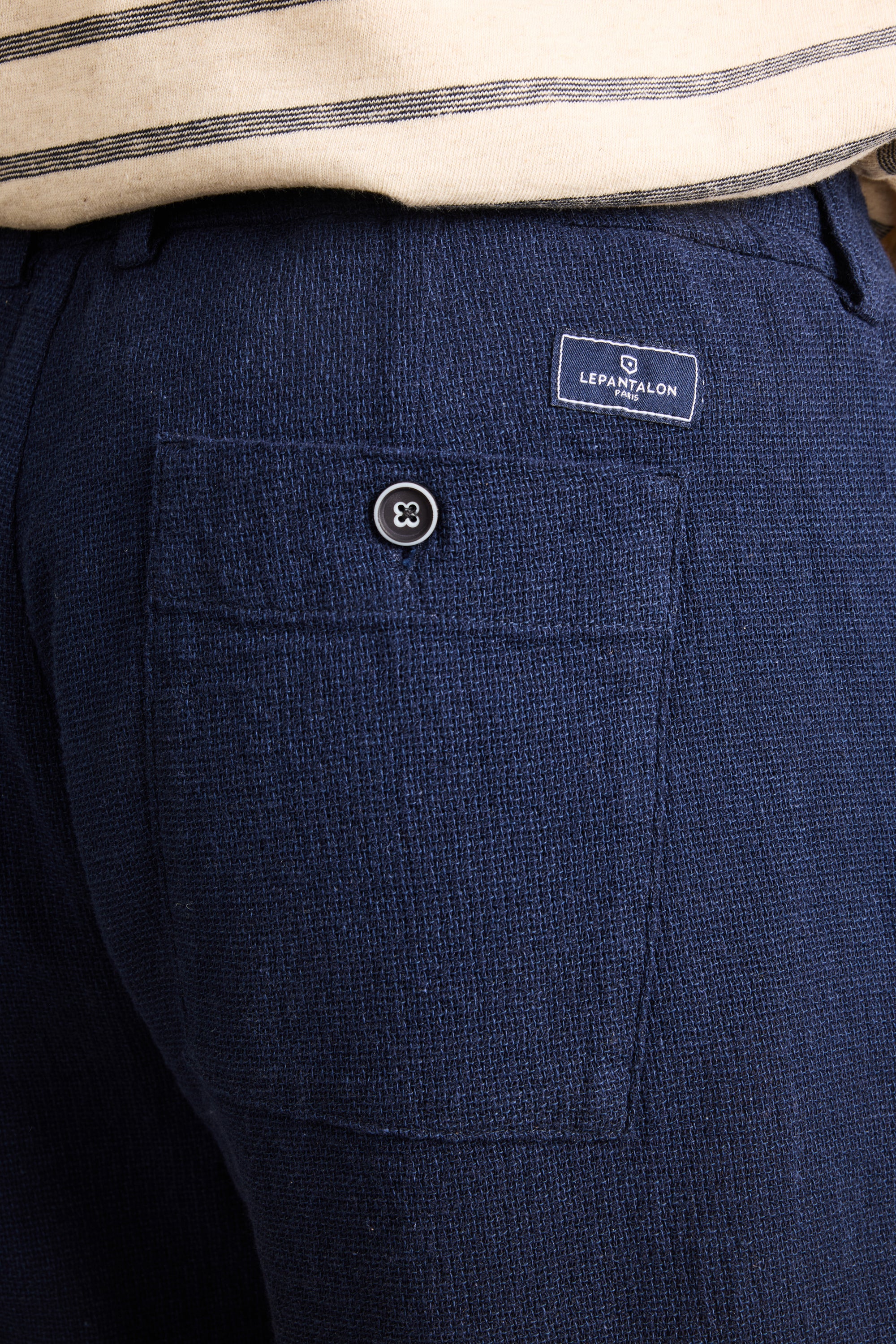 Indigo airy Bermuda shorts
