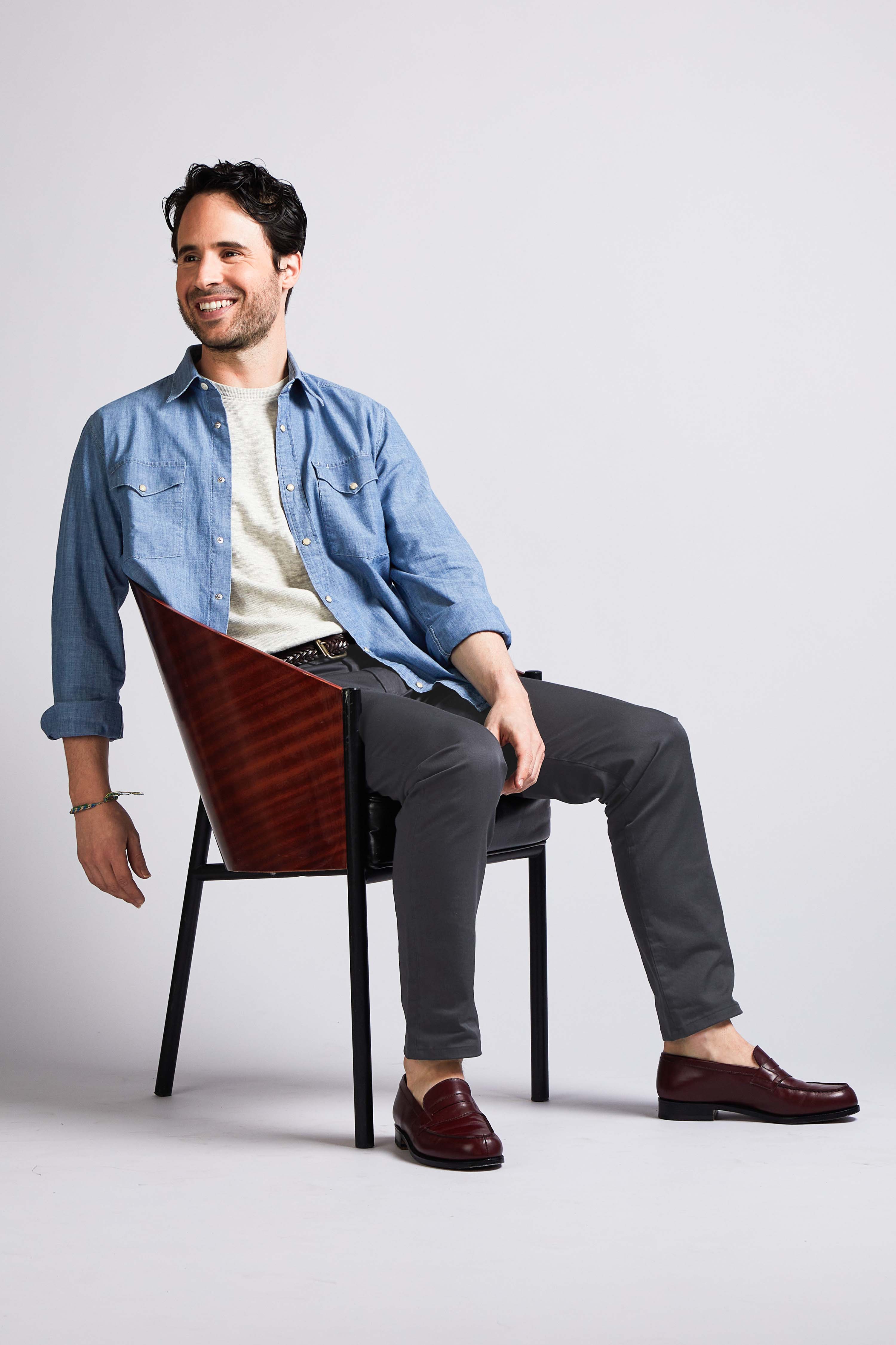 Anthracite gray chinos