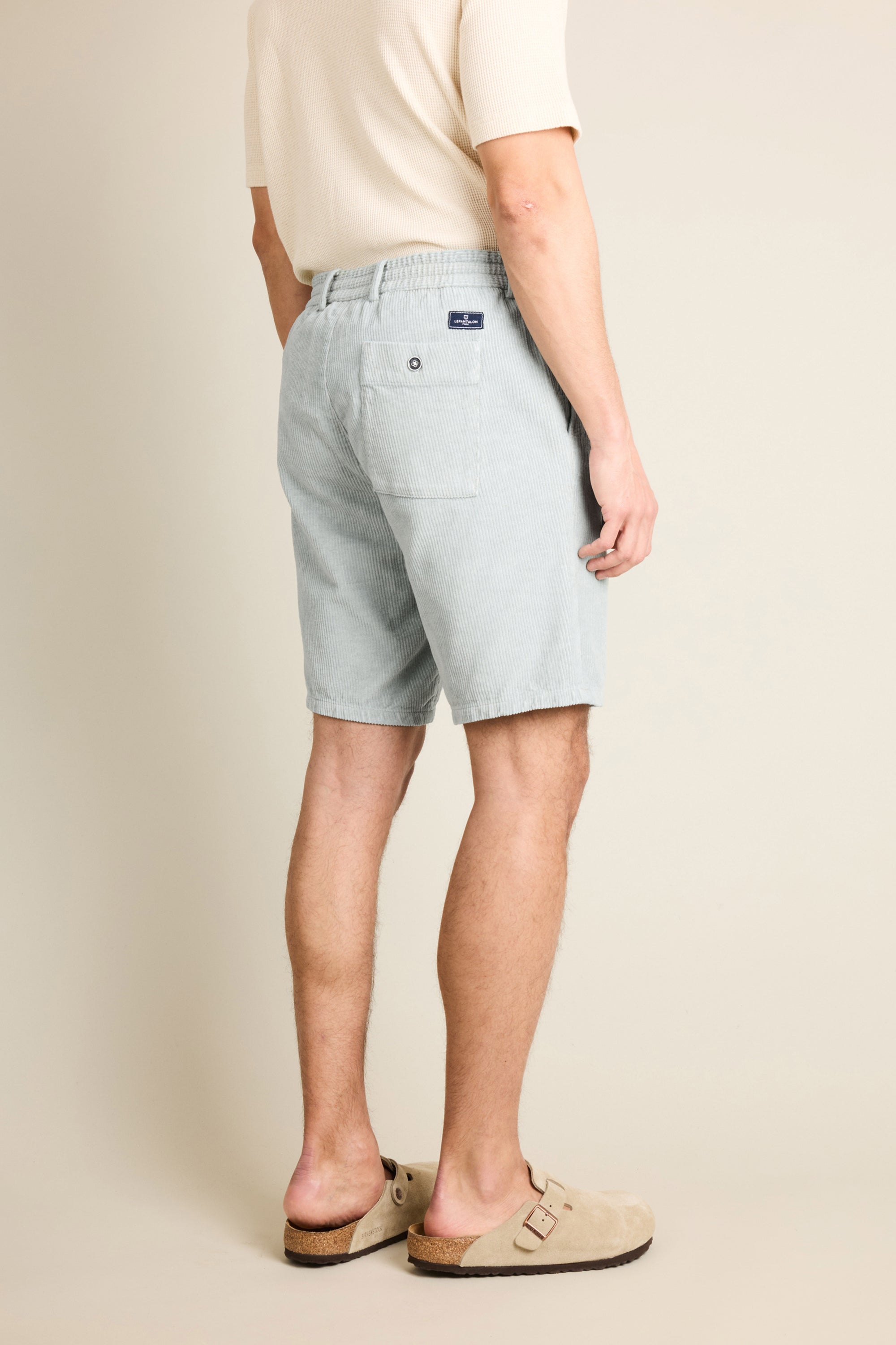 Light blue velvet Bermuda shorts