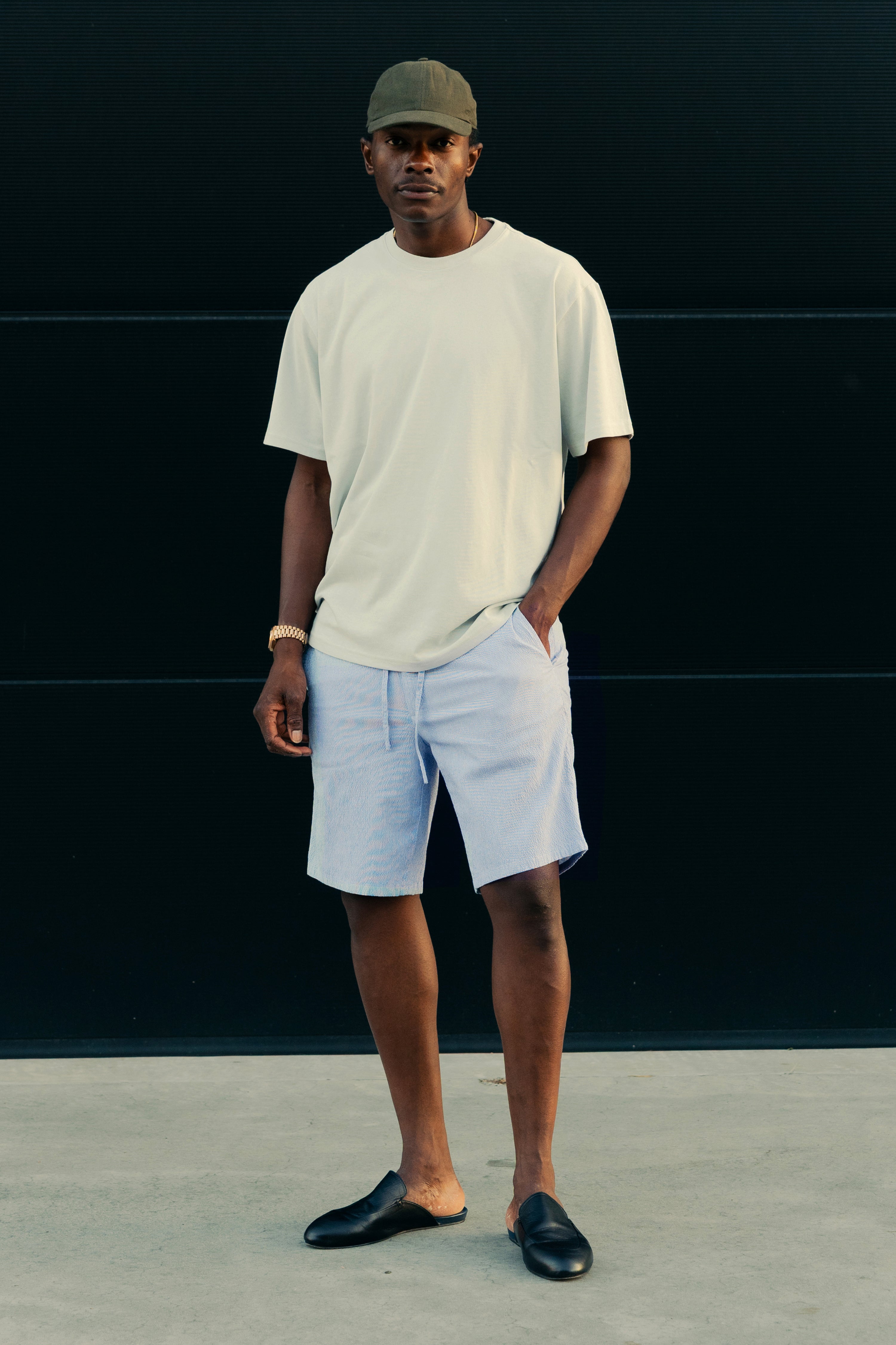 Seersucker Bermuda shorts in blue