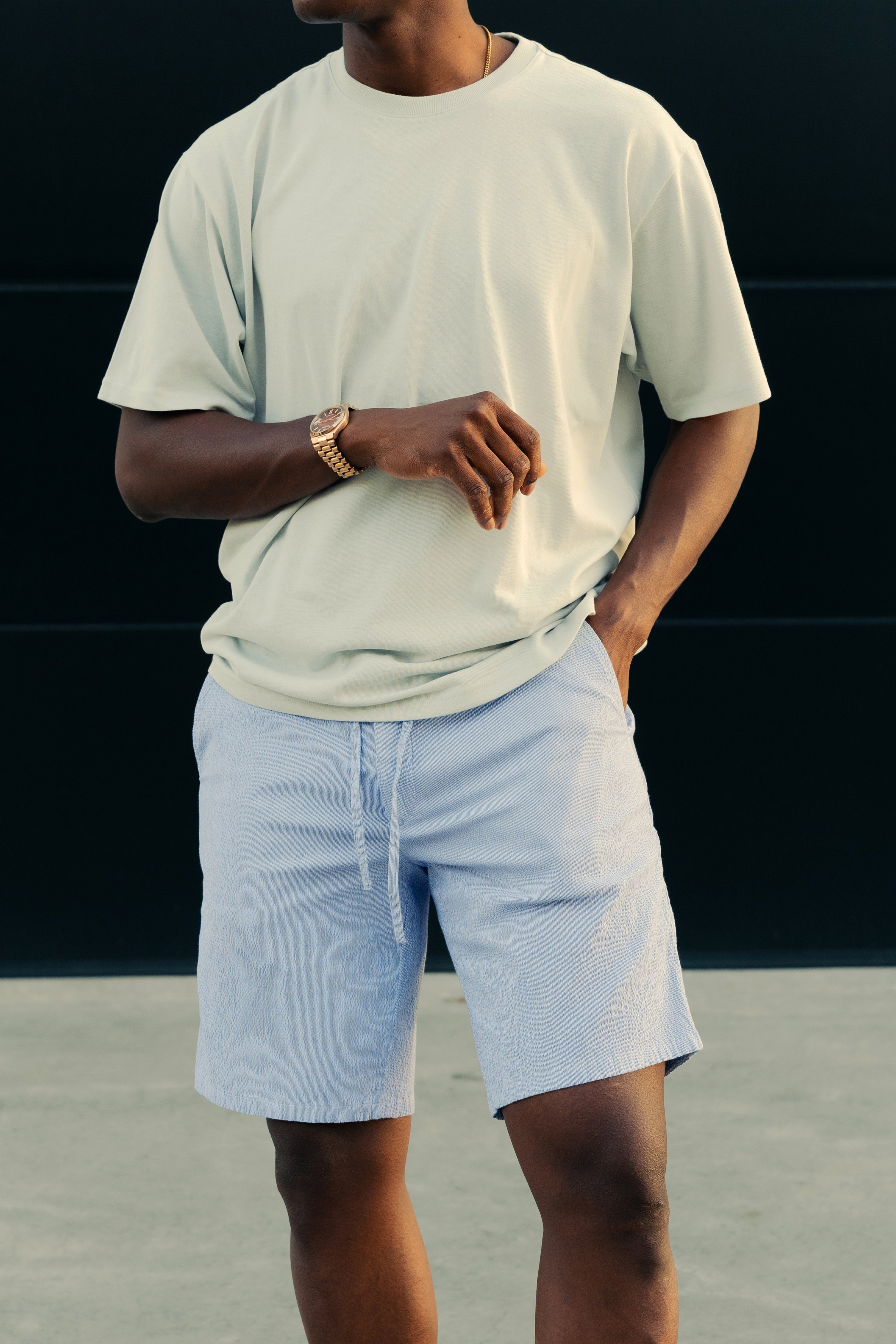 Seersucker Bermuda shorts in blue