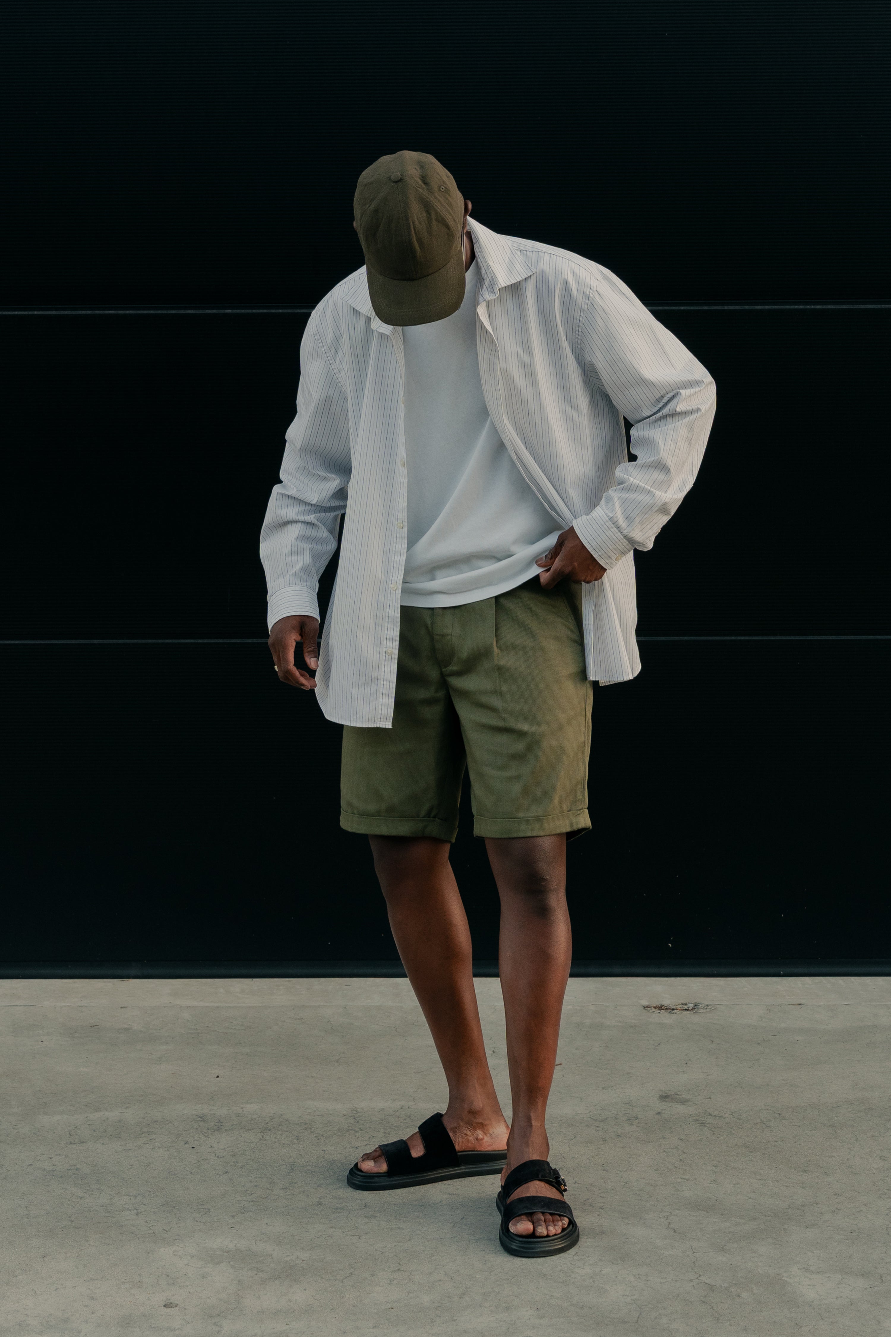 Bermuda texturé kaki foncé