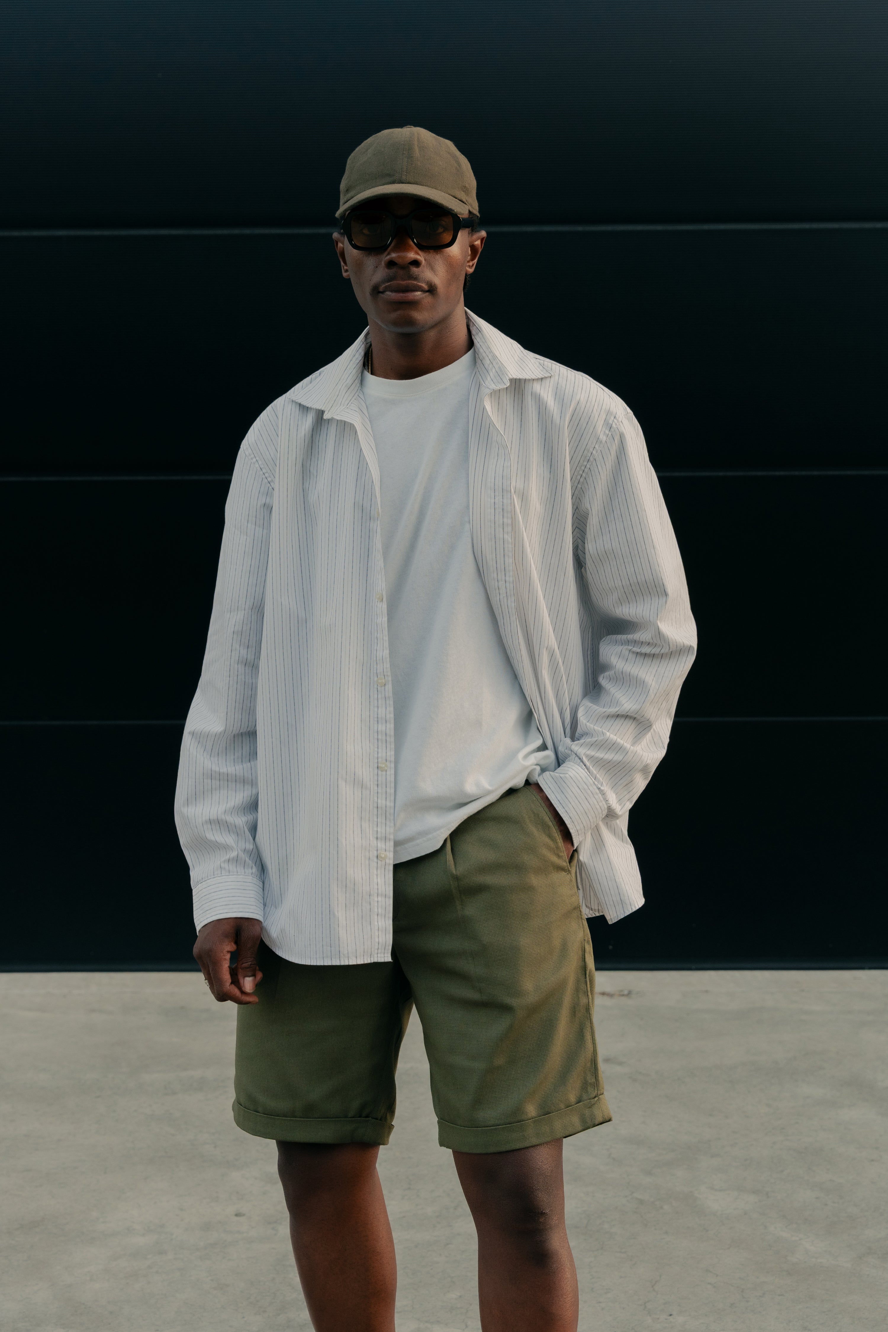 Bermuda texturé kaki foncé