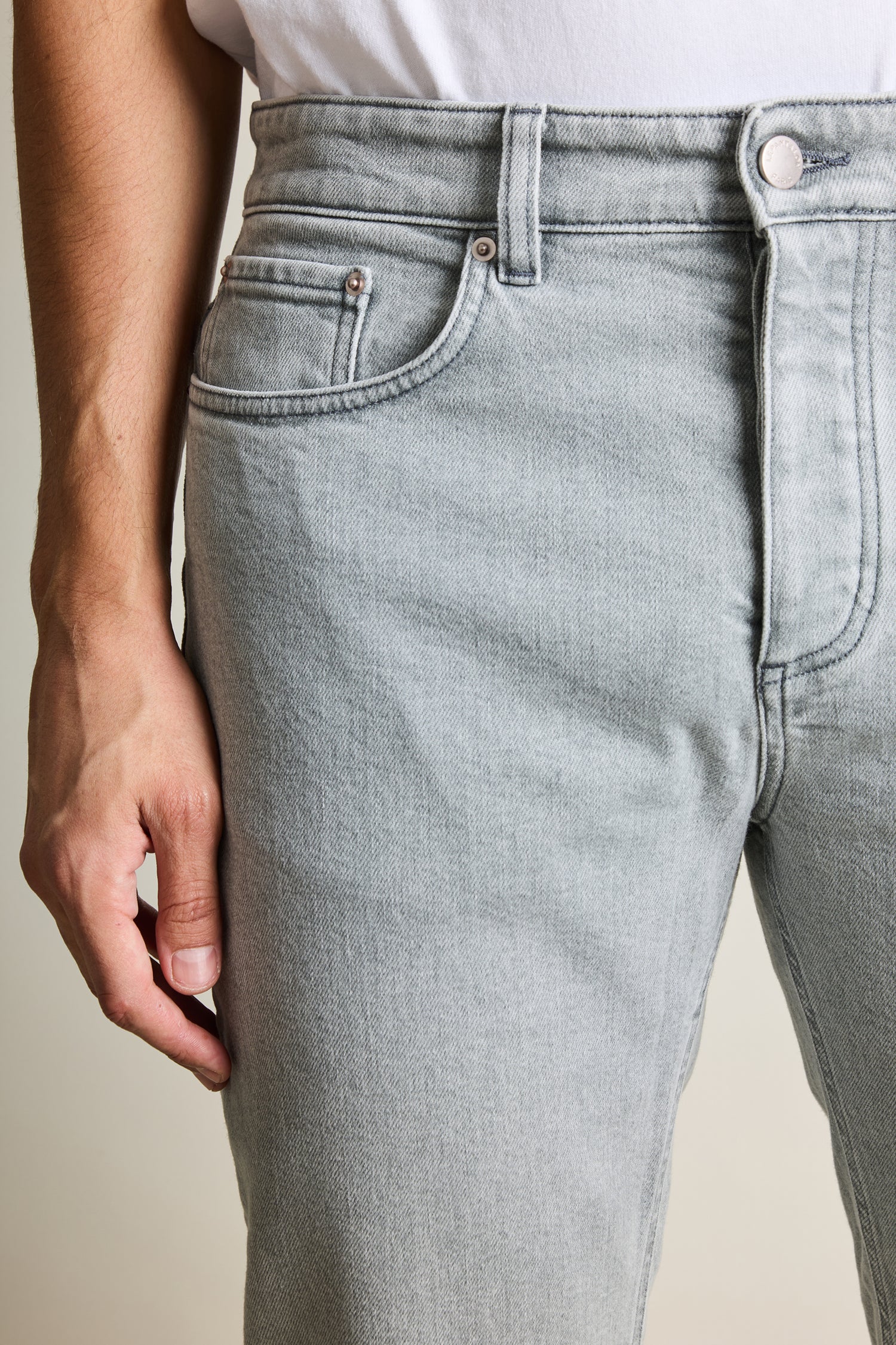 Jean classique gris