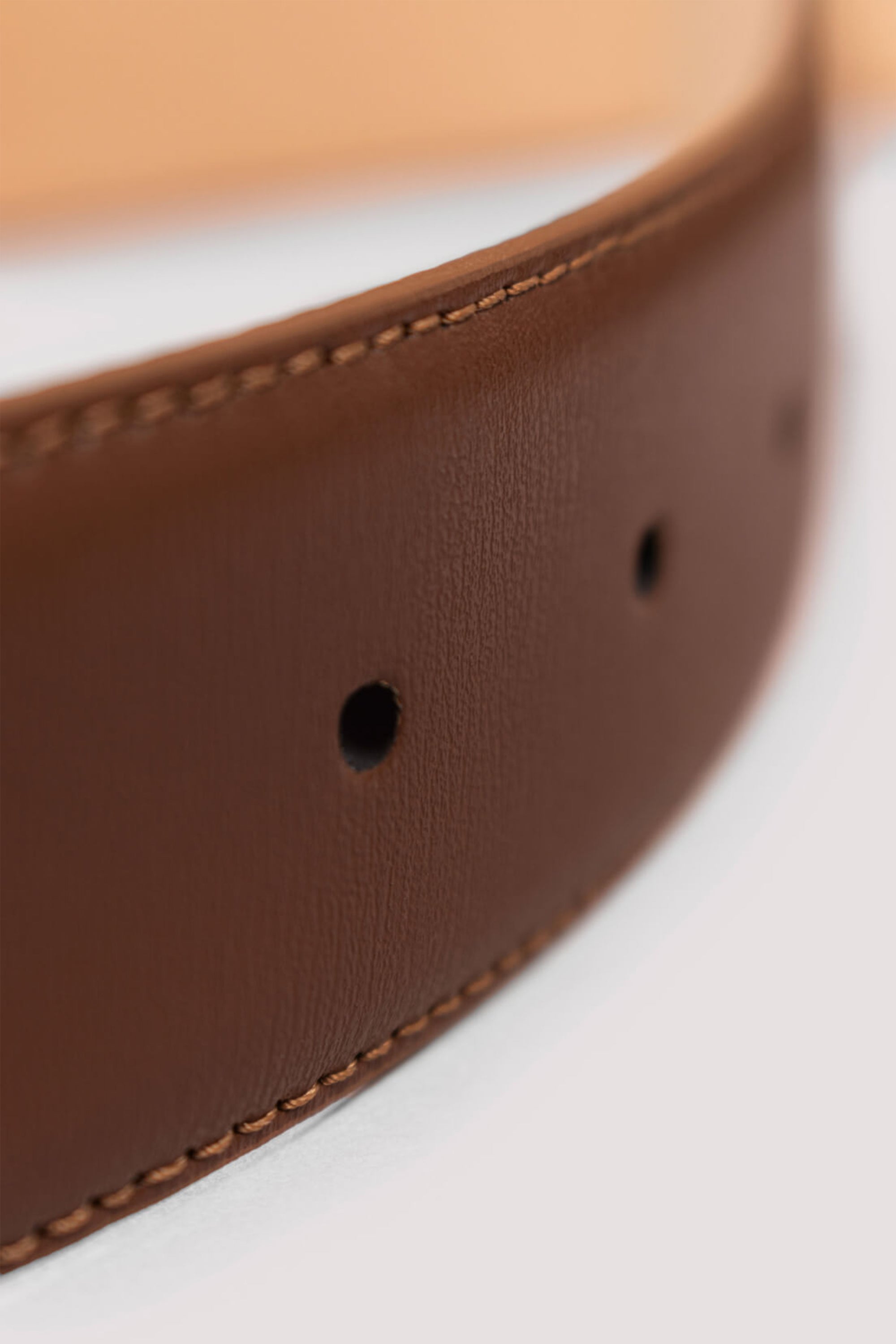 Cognac leather belt