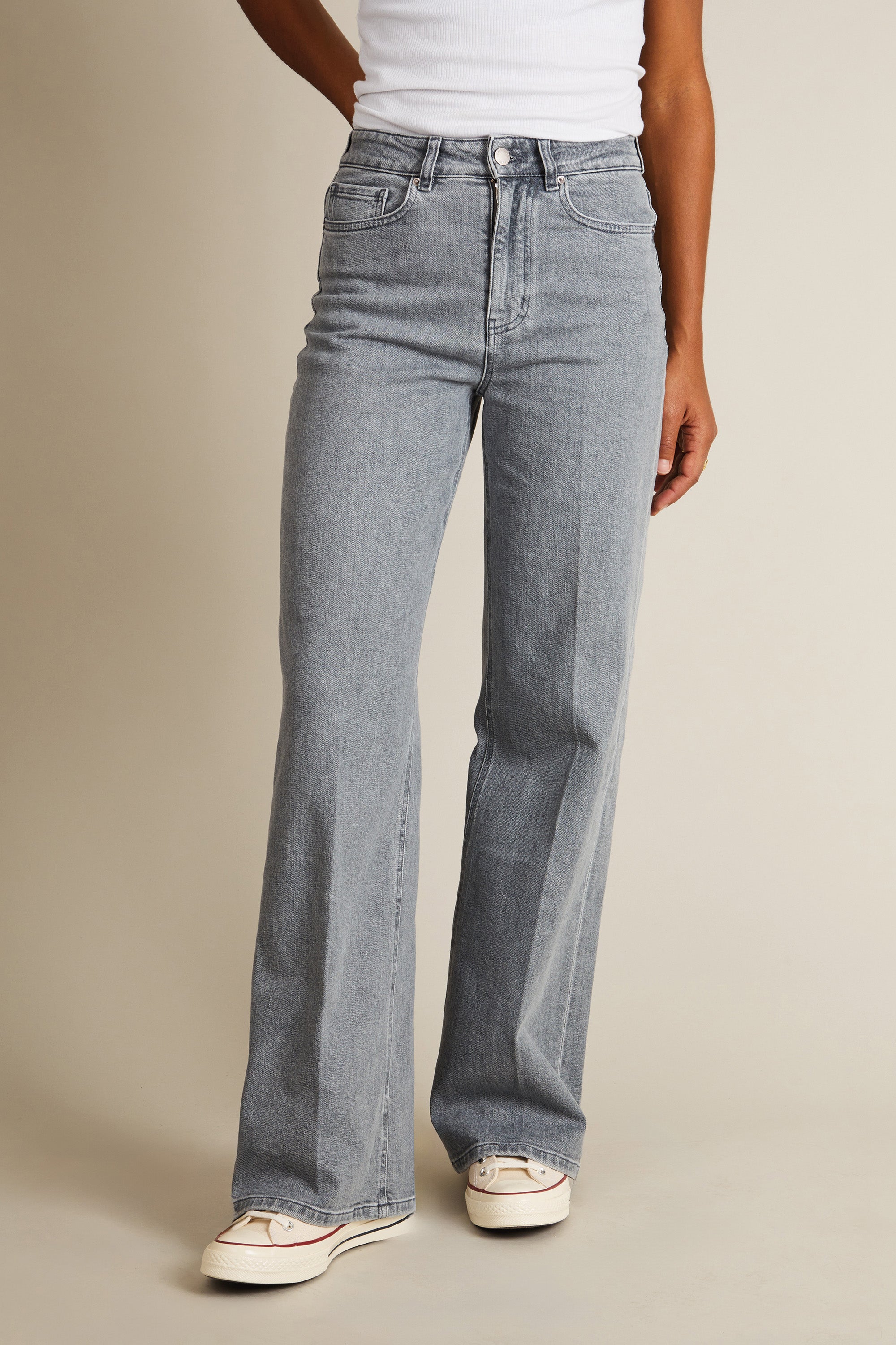 Jean Wideleg Gris