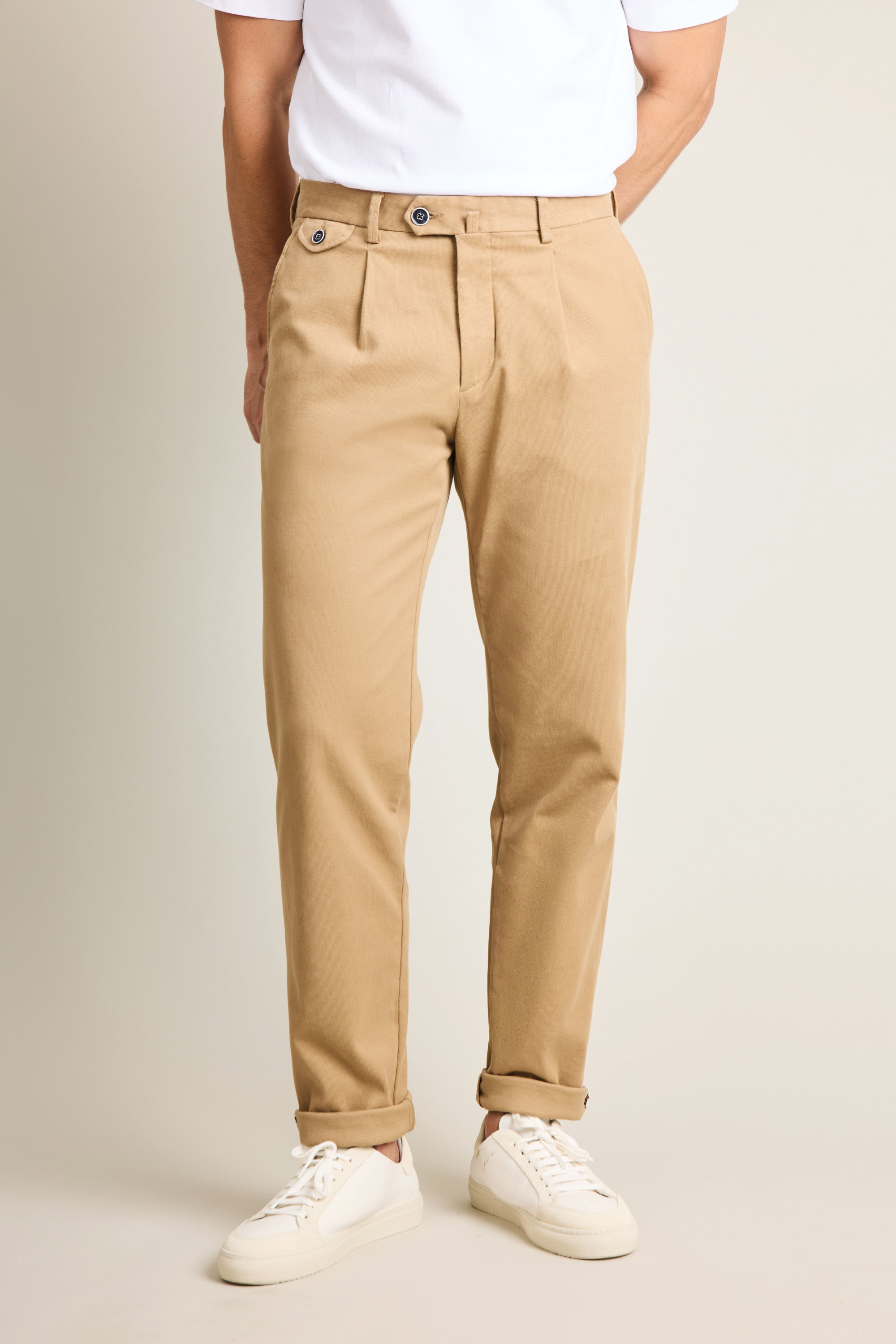 Beige pleated chinos