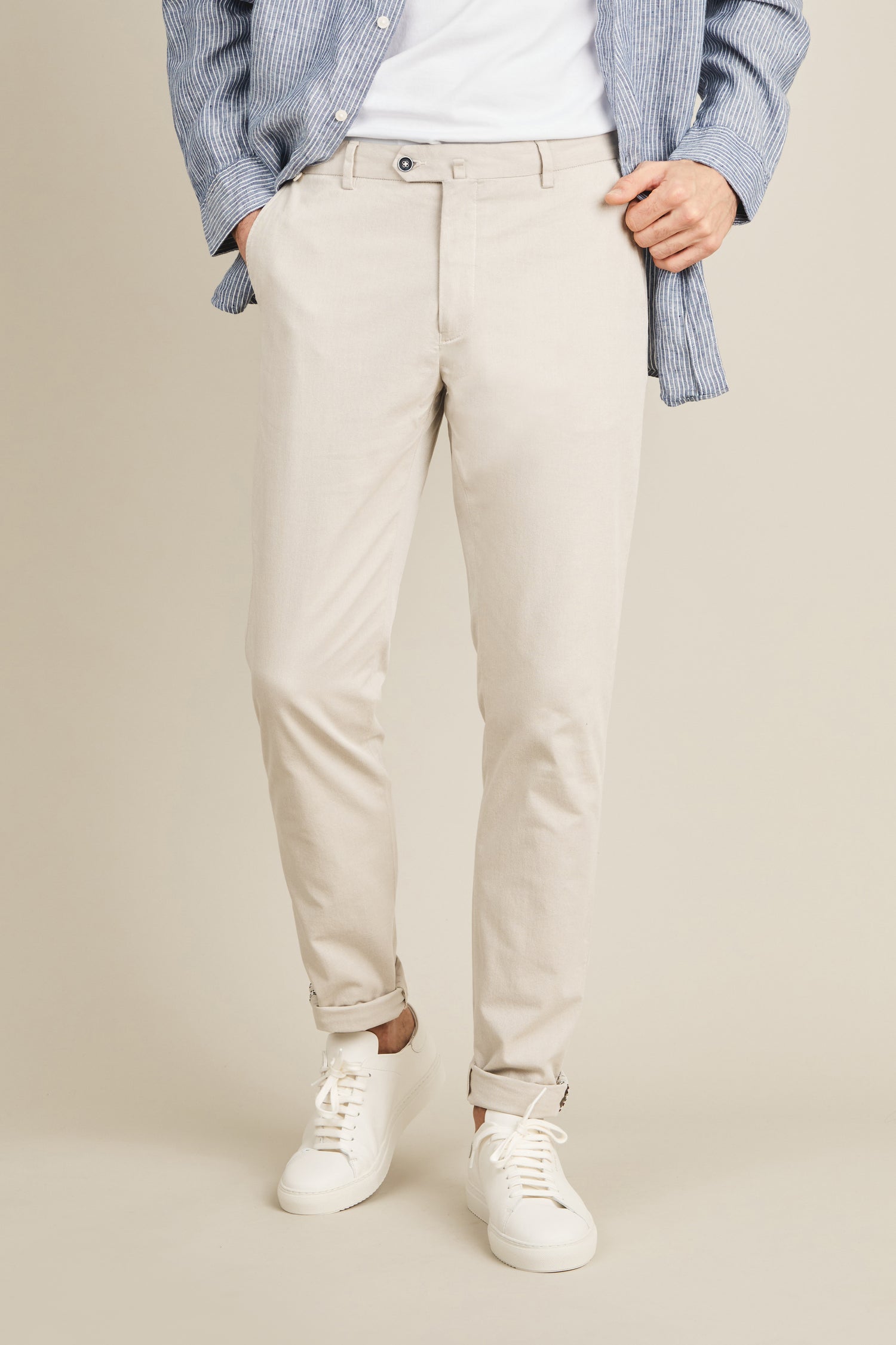 Chino aérien beige