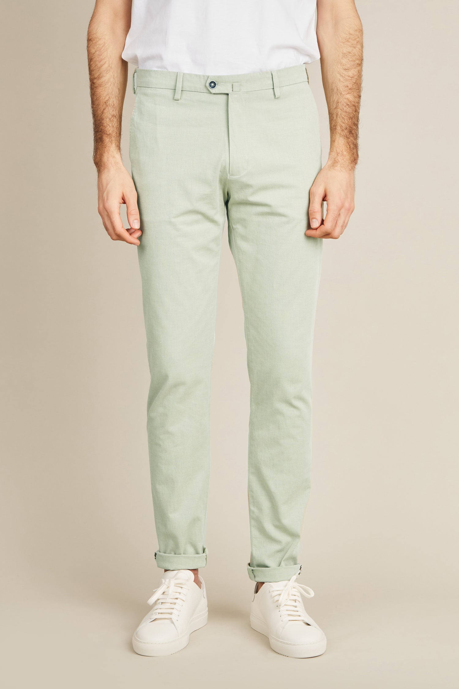 Chino aérien vert amande