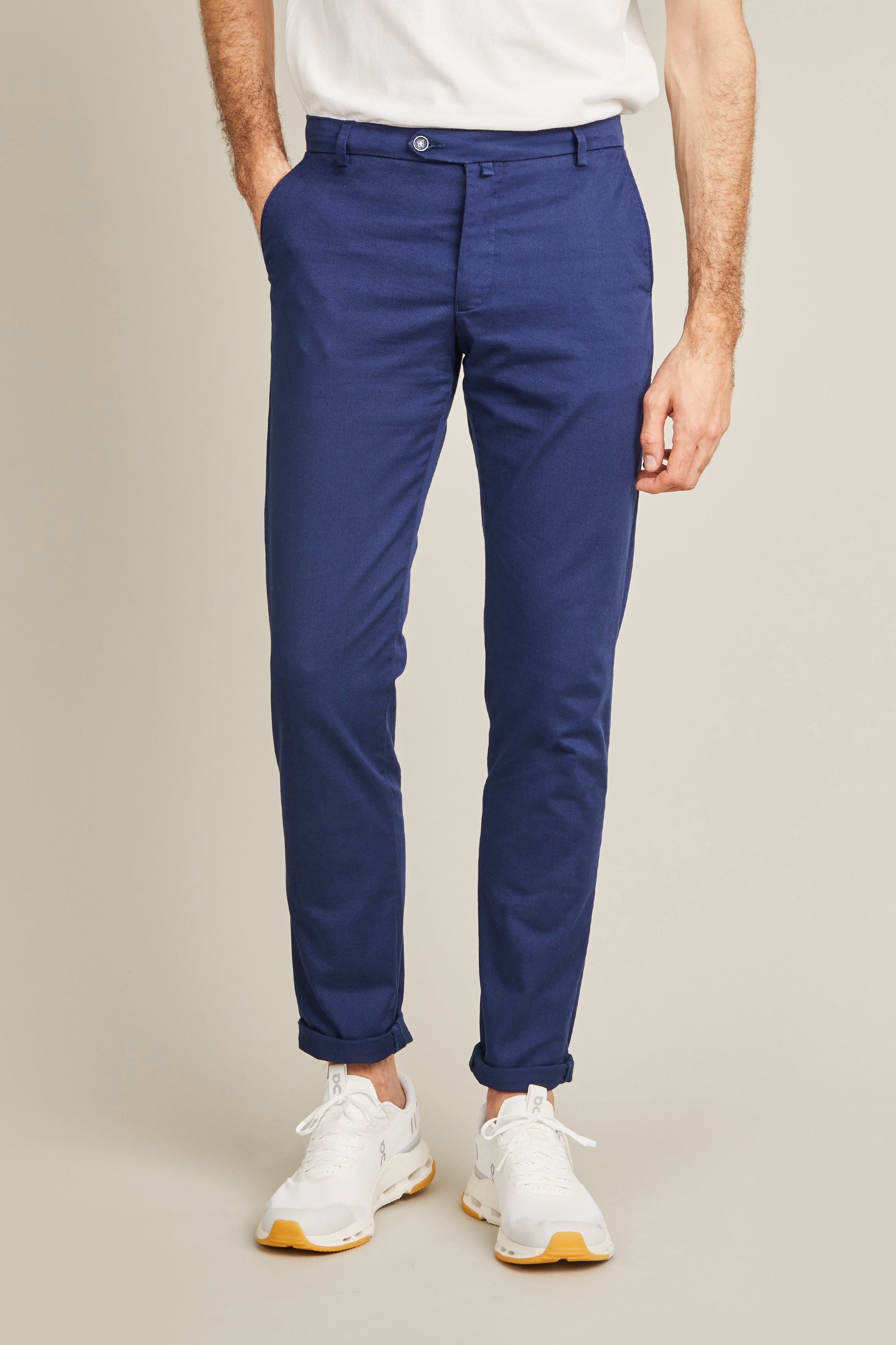 Chino bleu cobalt