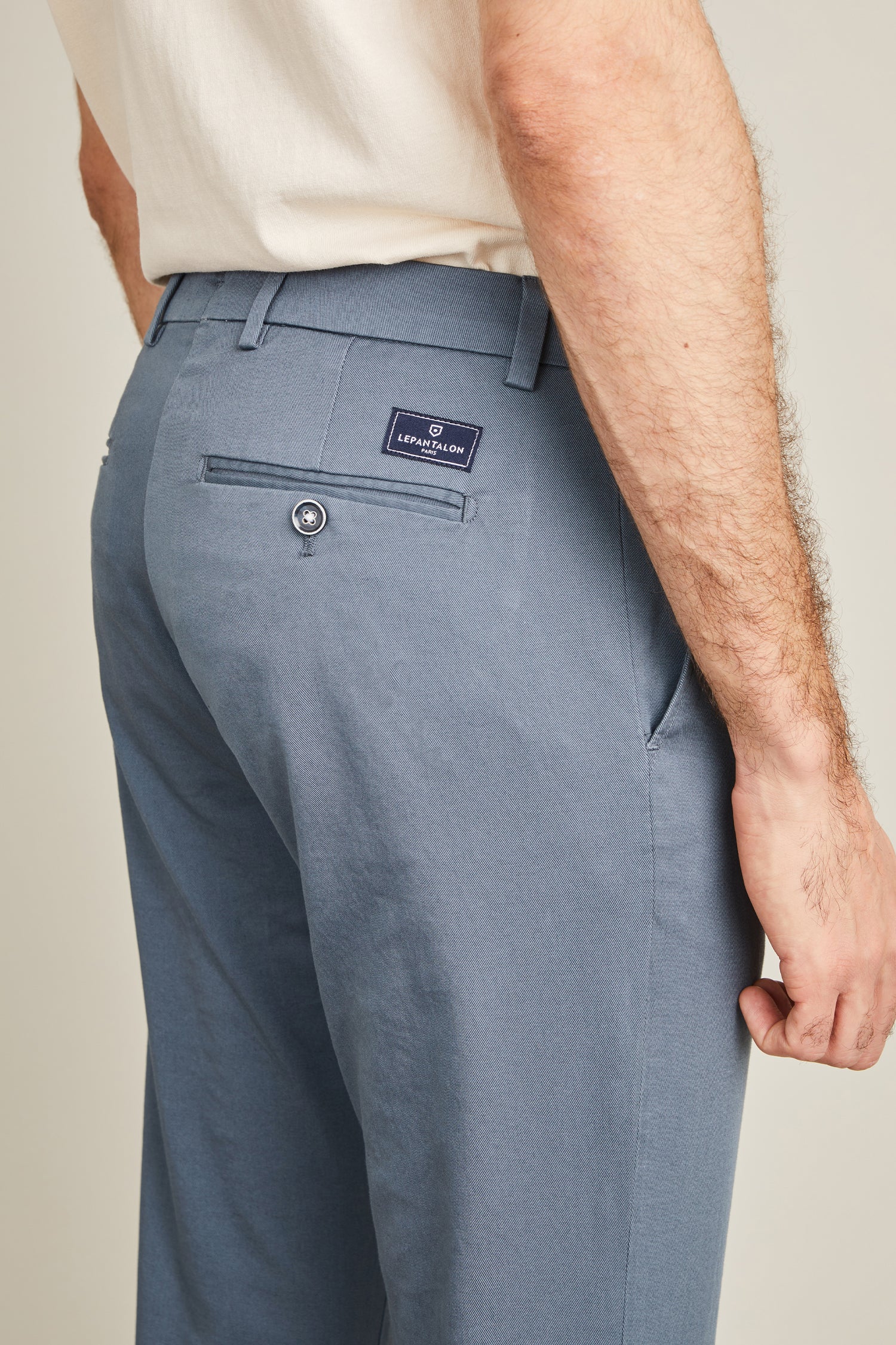 Chino bleu jasmin