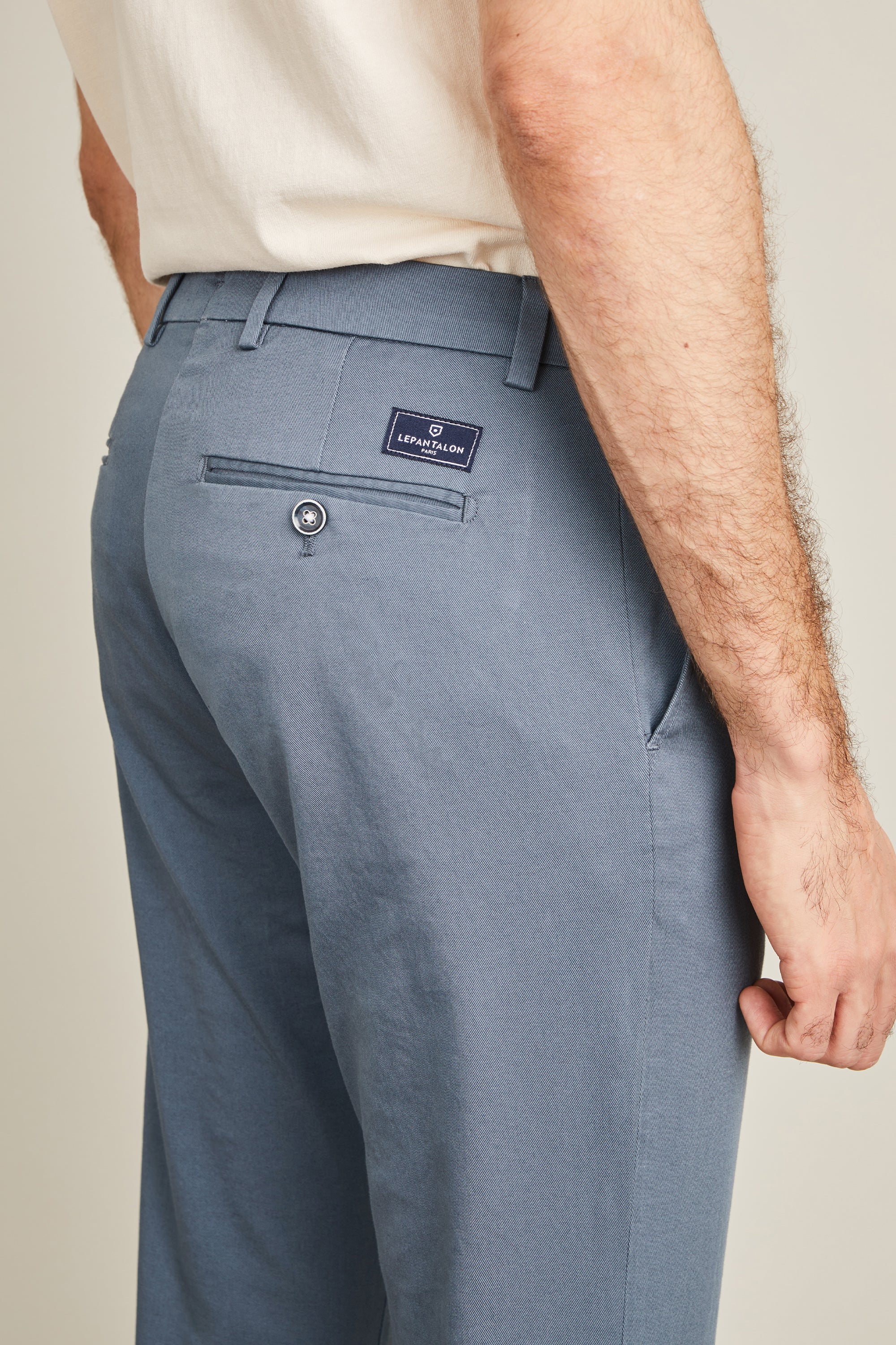Chino bleu jasmin