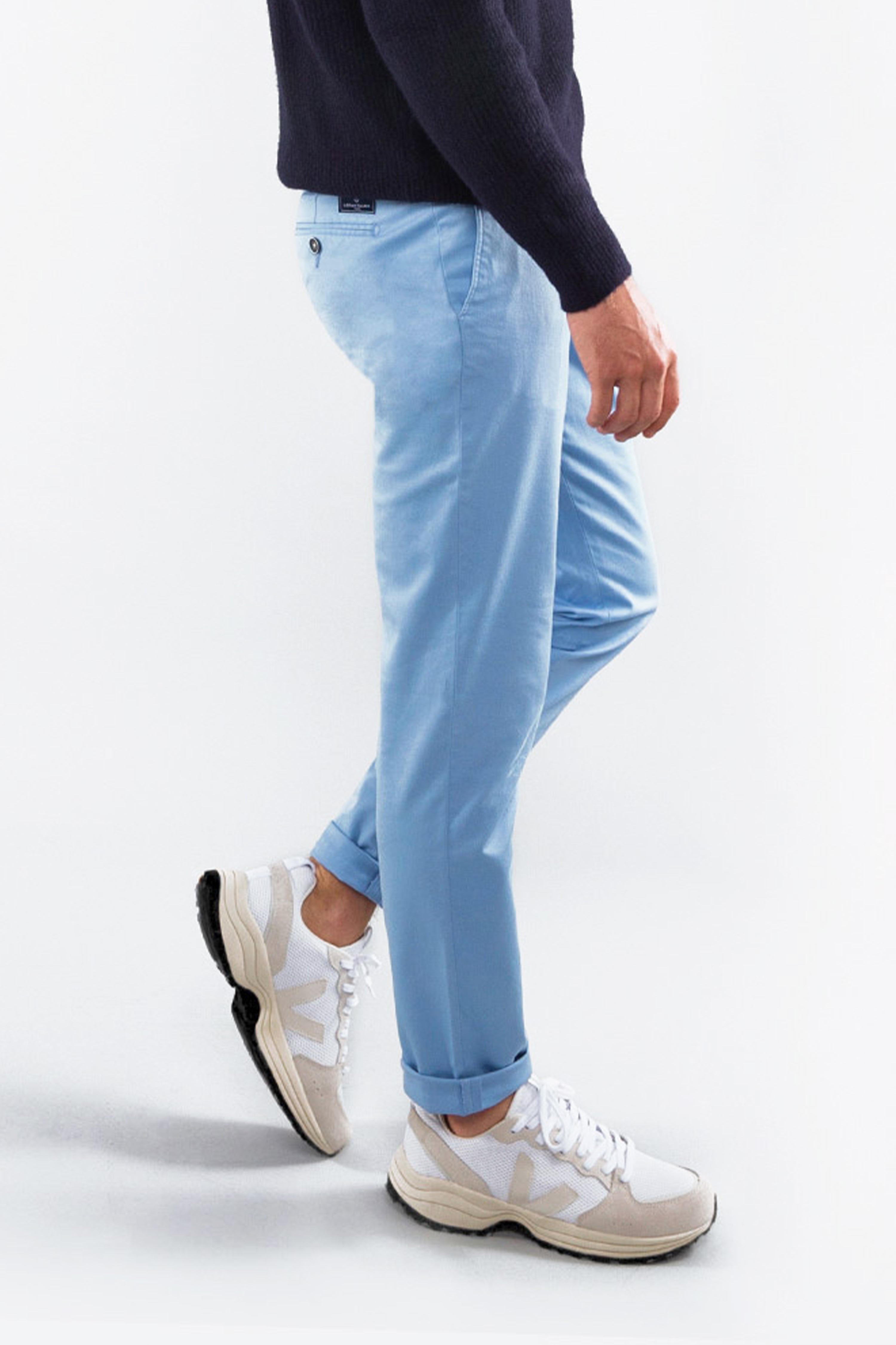 Chino bleu pastel