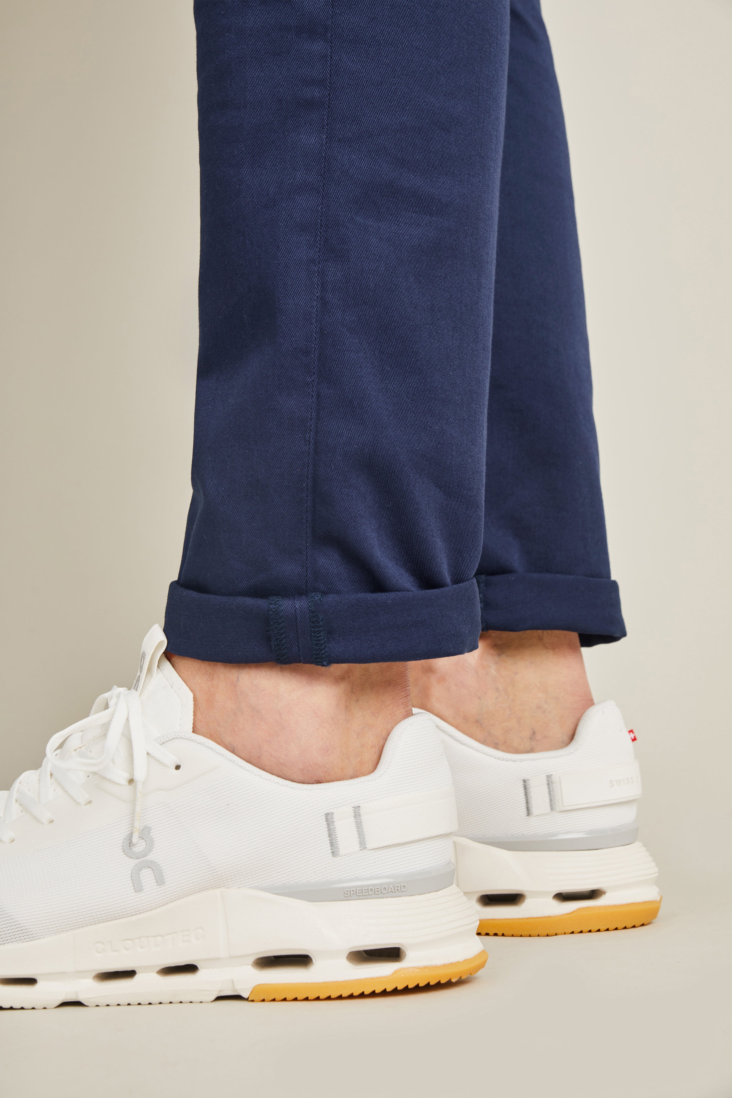 Chino bleu roi