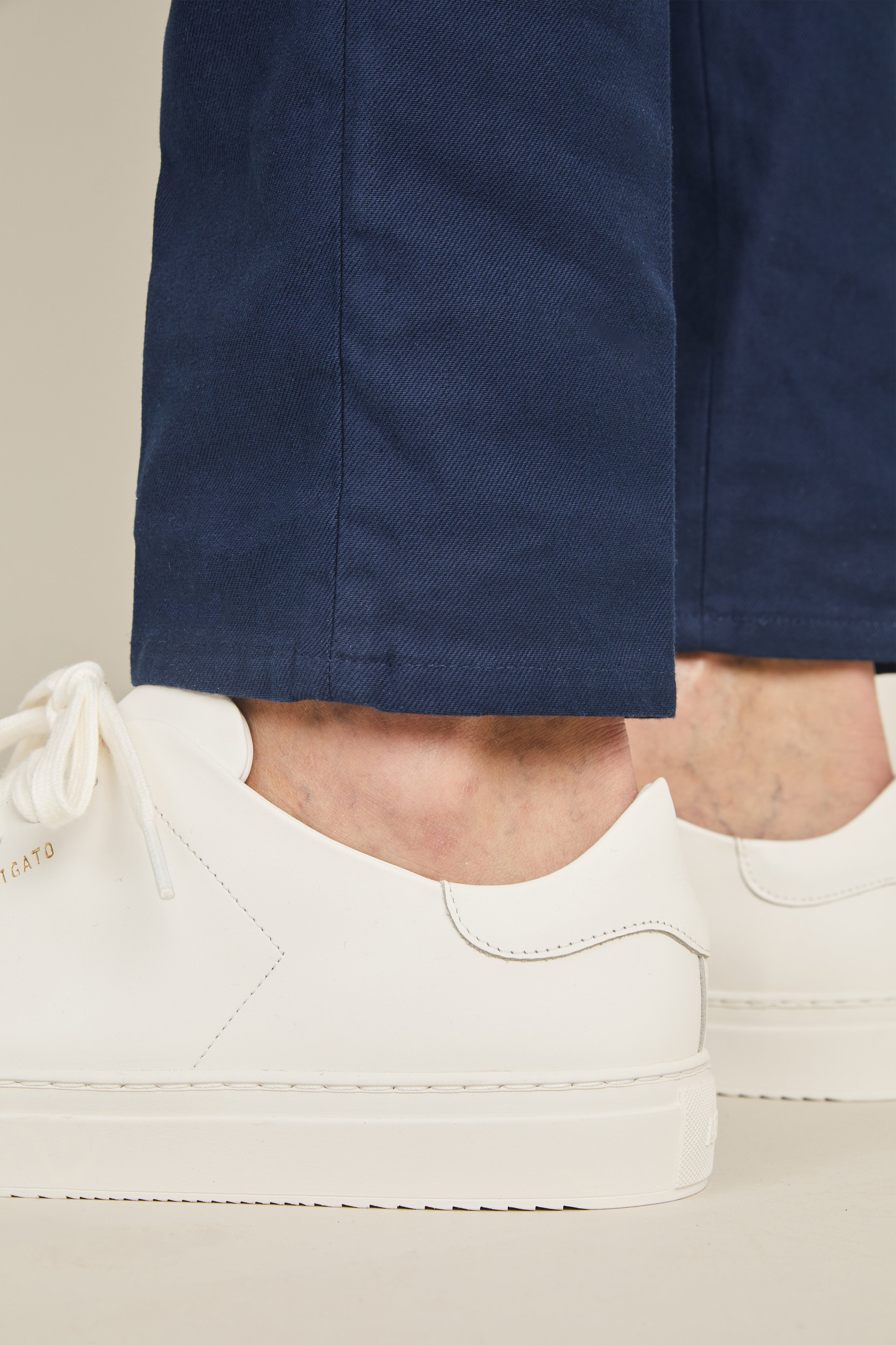 Navy blue cotton-linen chinos