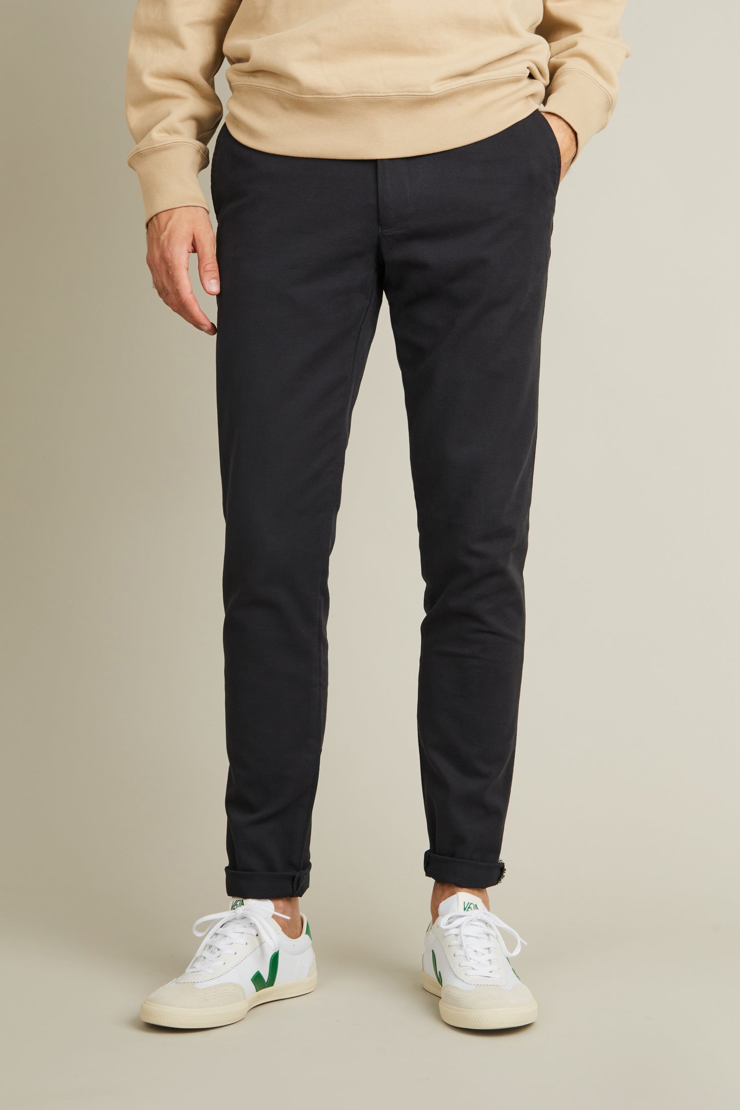Chino texturé gris anthracite