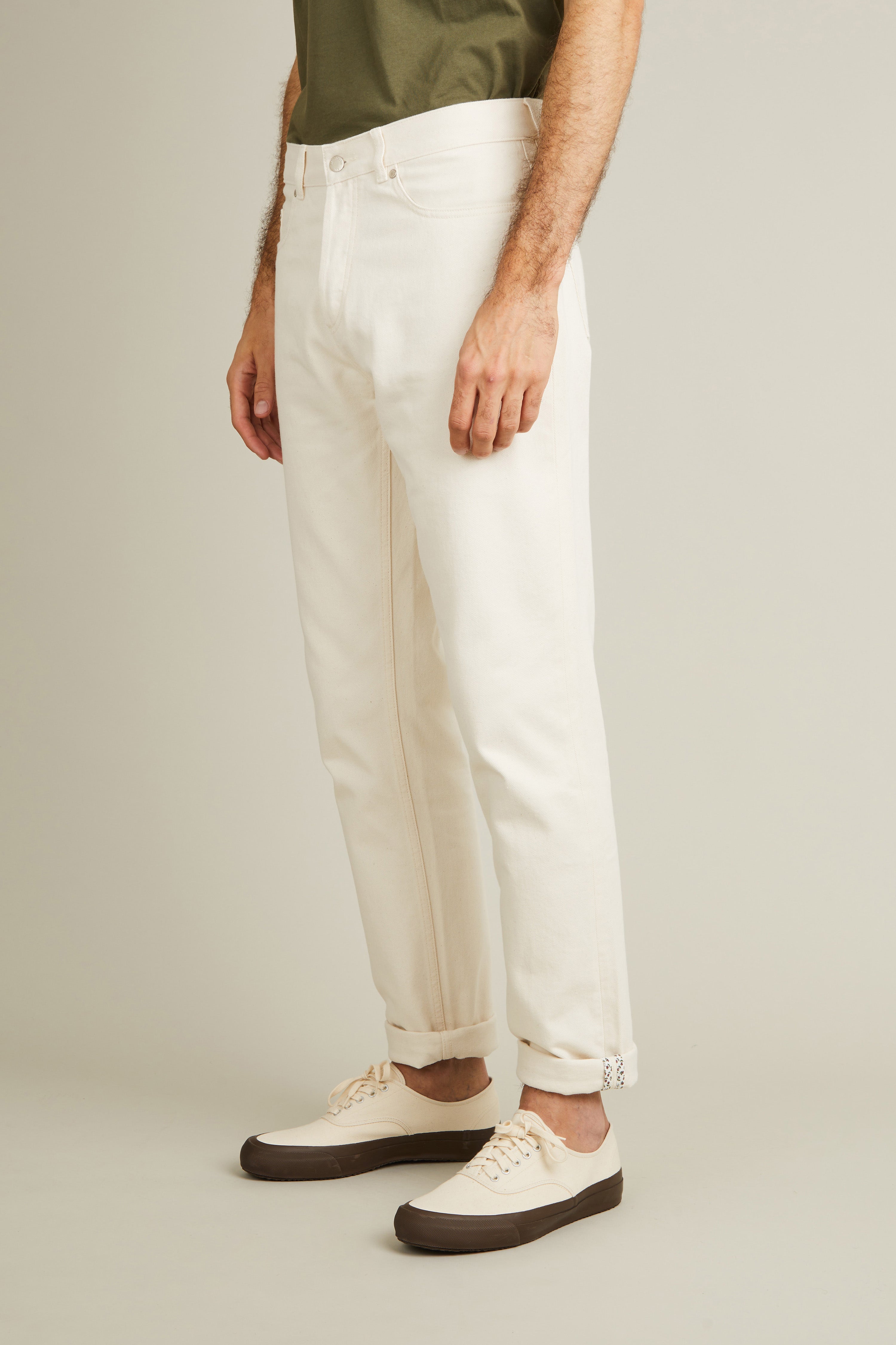 Off-white straight jeans