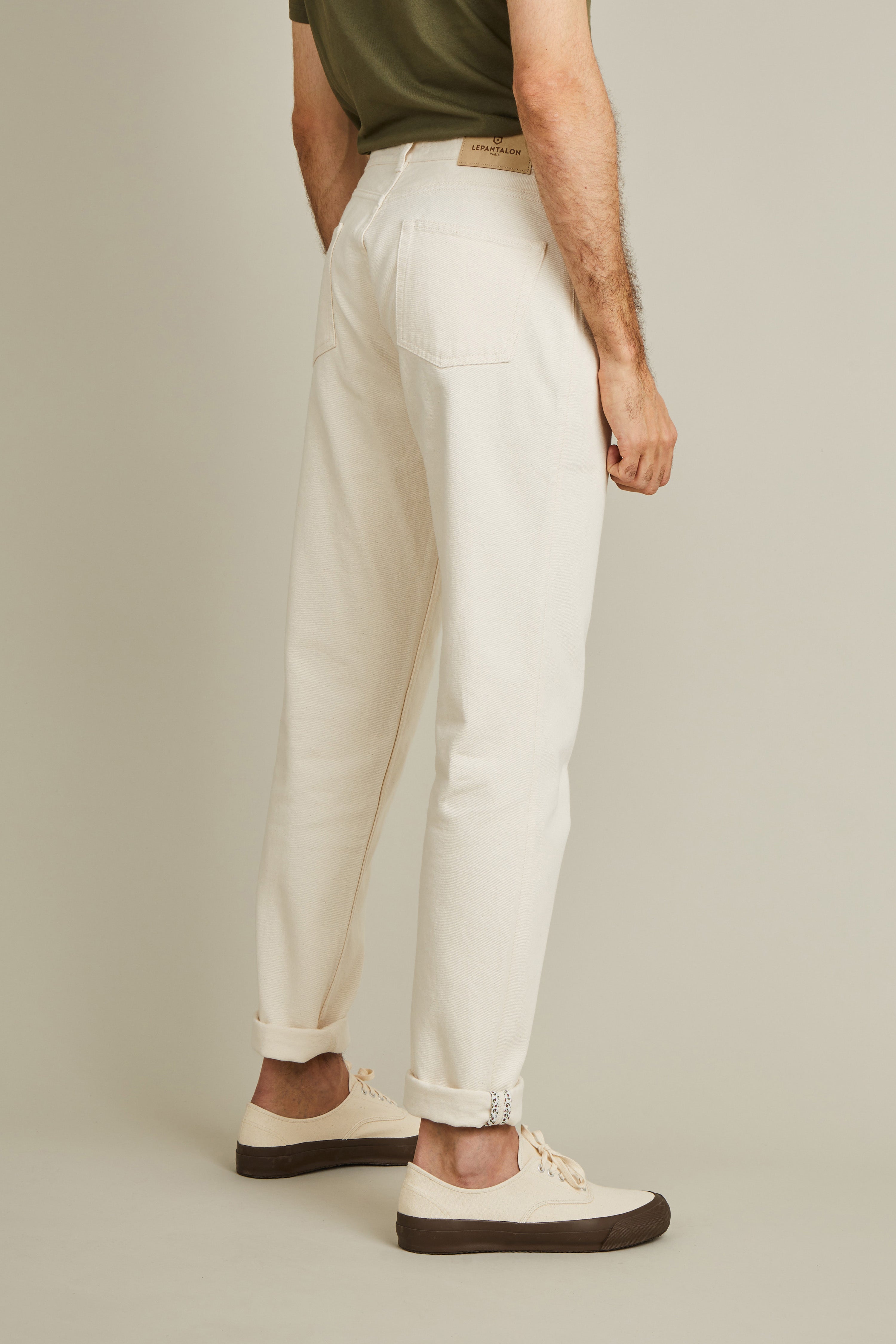 Off-white straight jeans