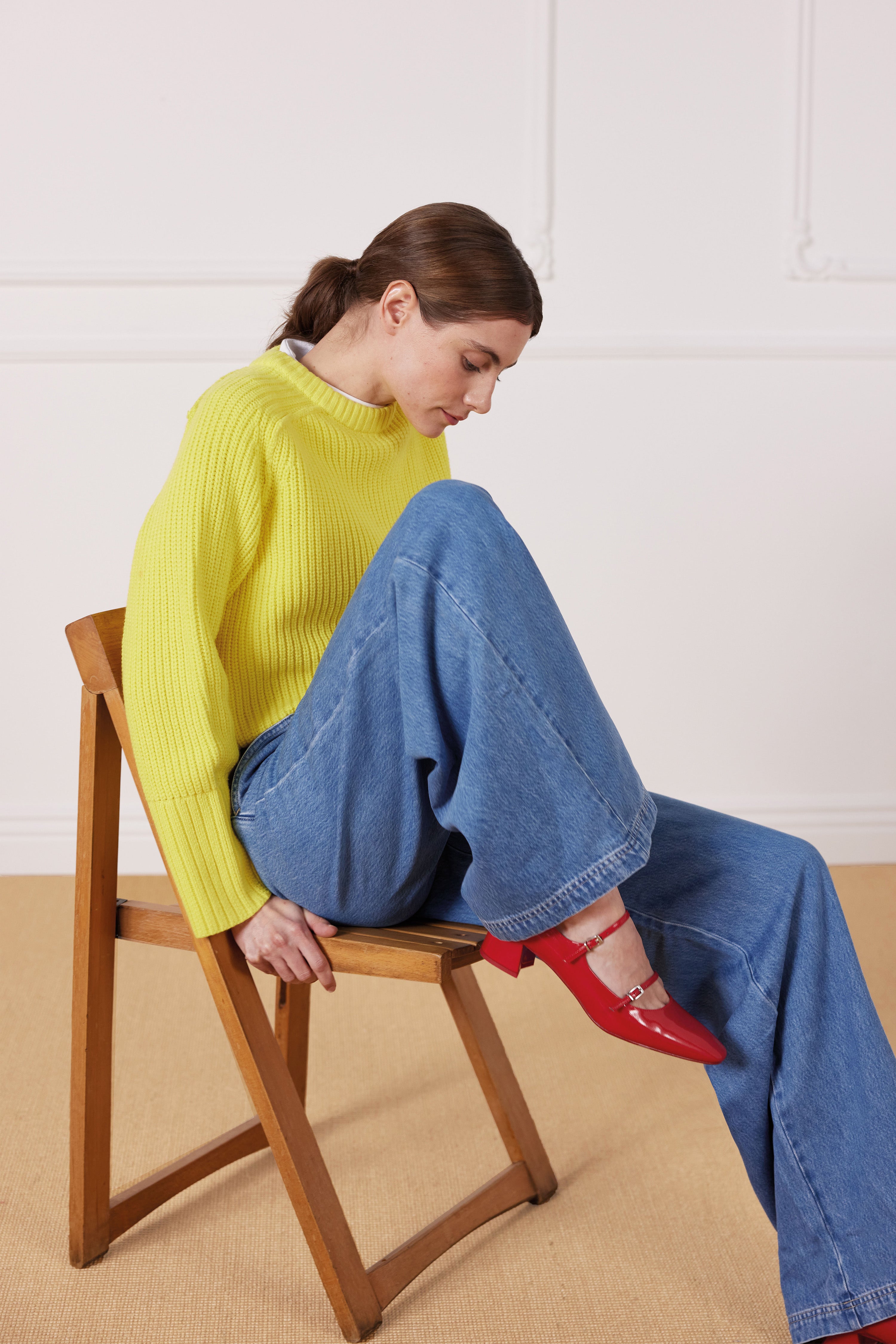 Pleated pants in middle blue