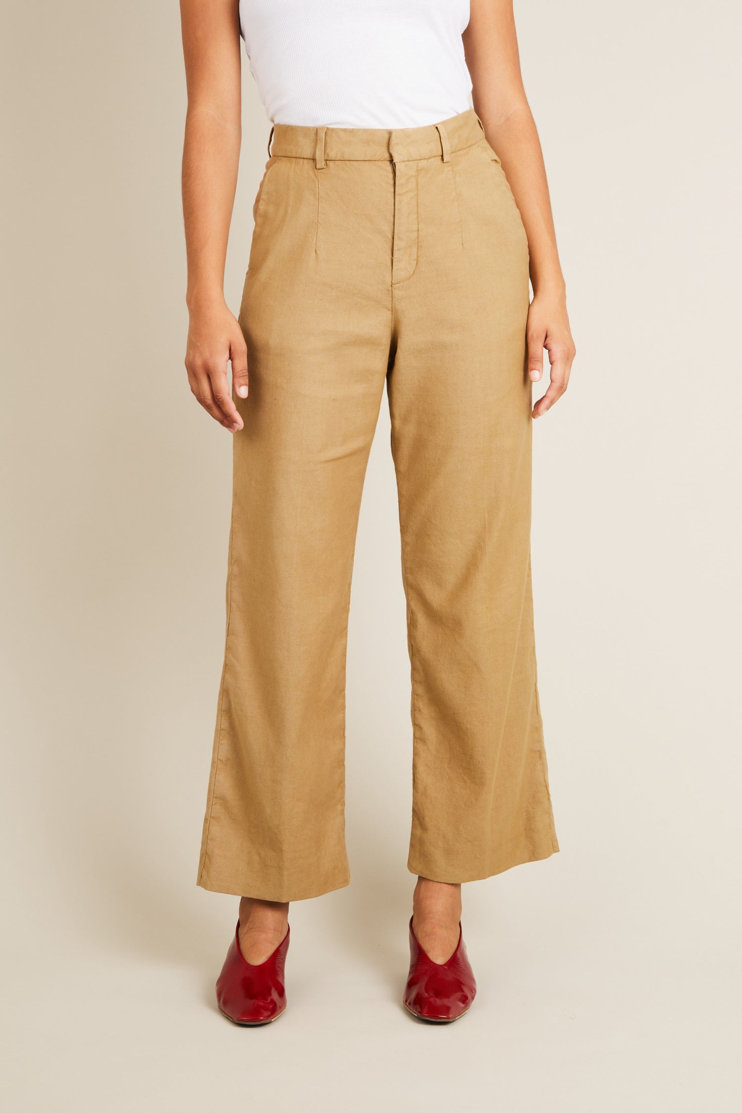 Dark beige cotton-linen flared pants