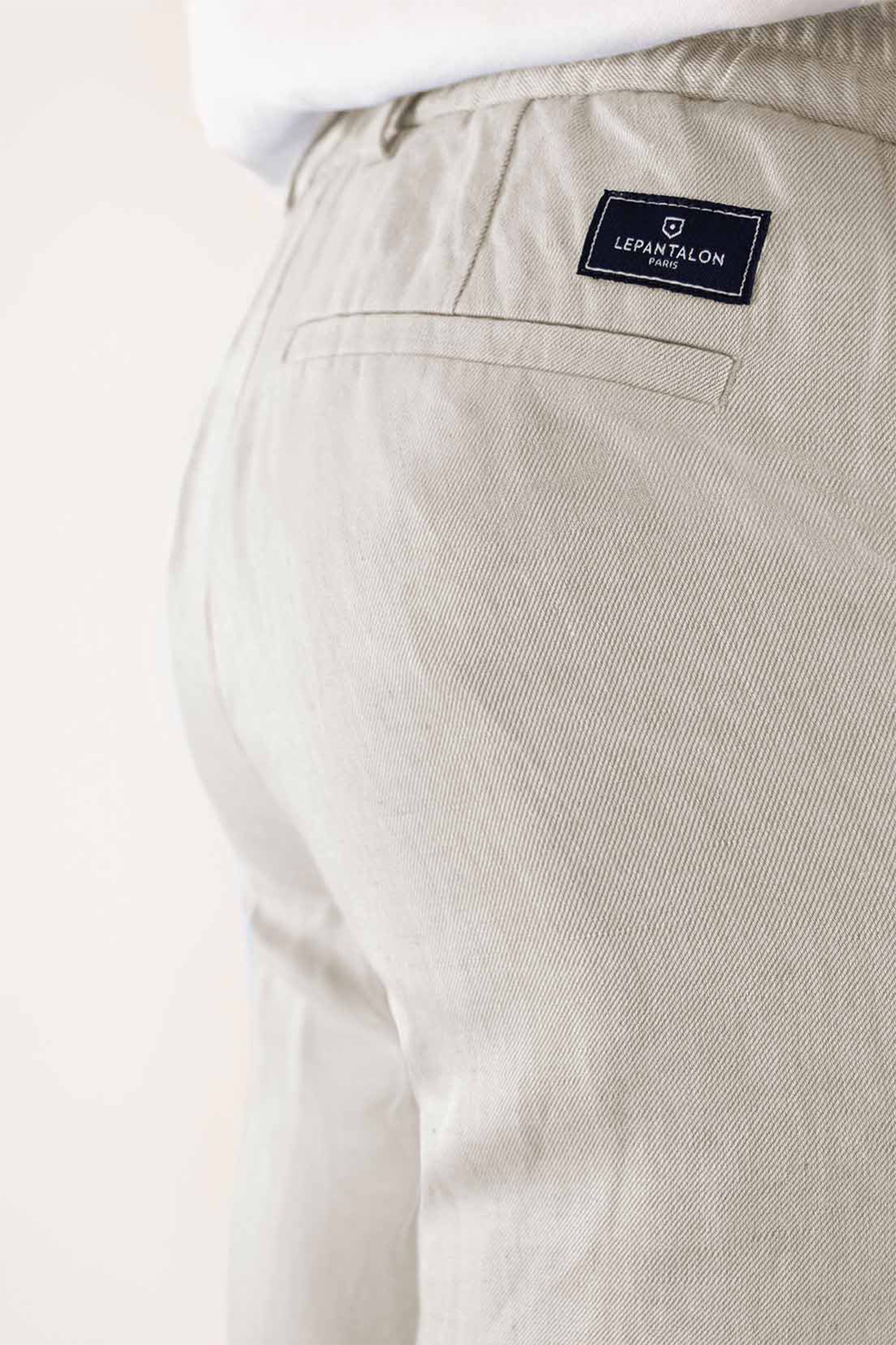 Light grey pleated pants