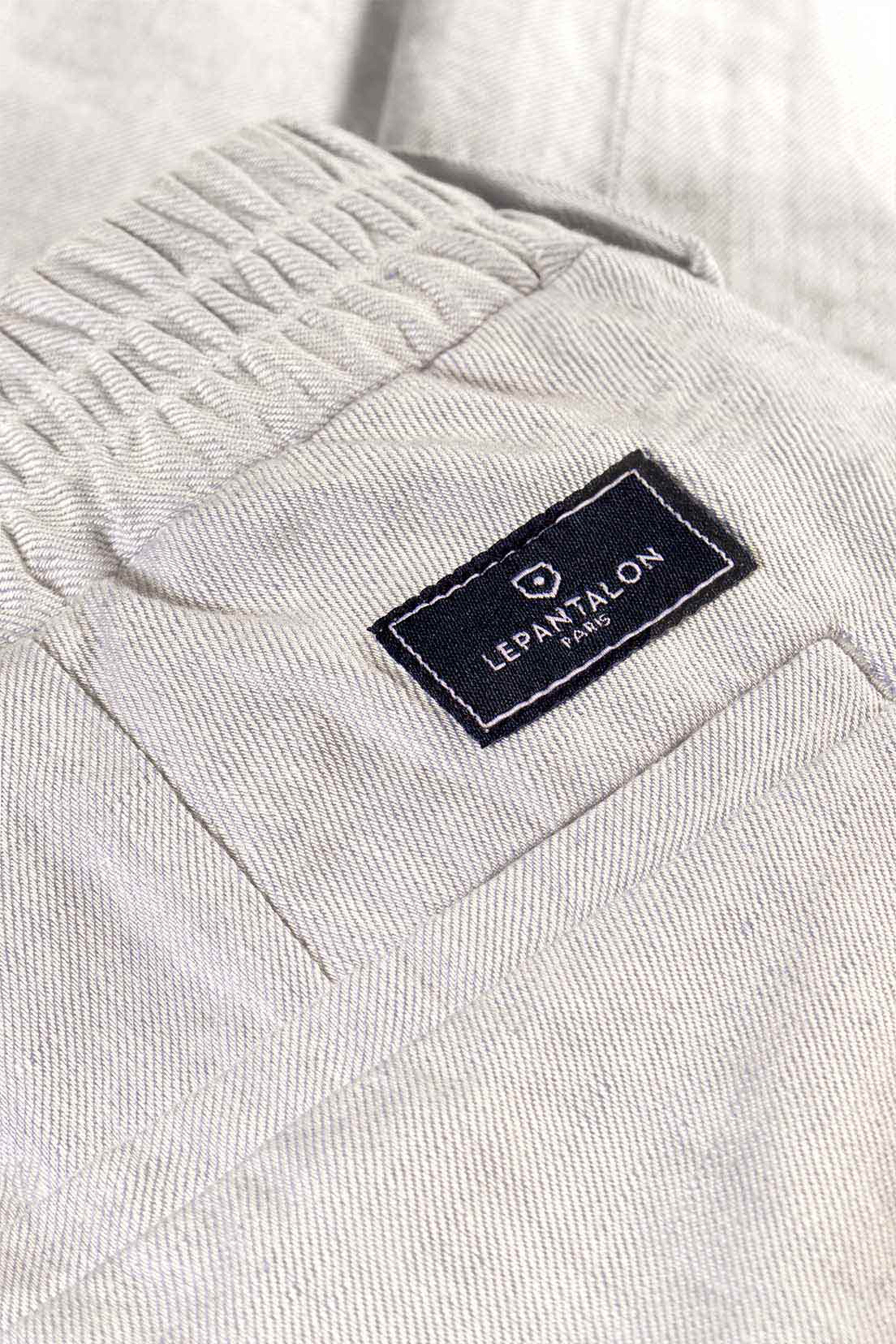 Light grey pleated pants