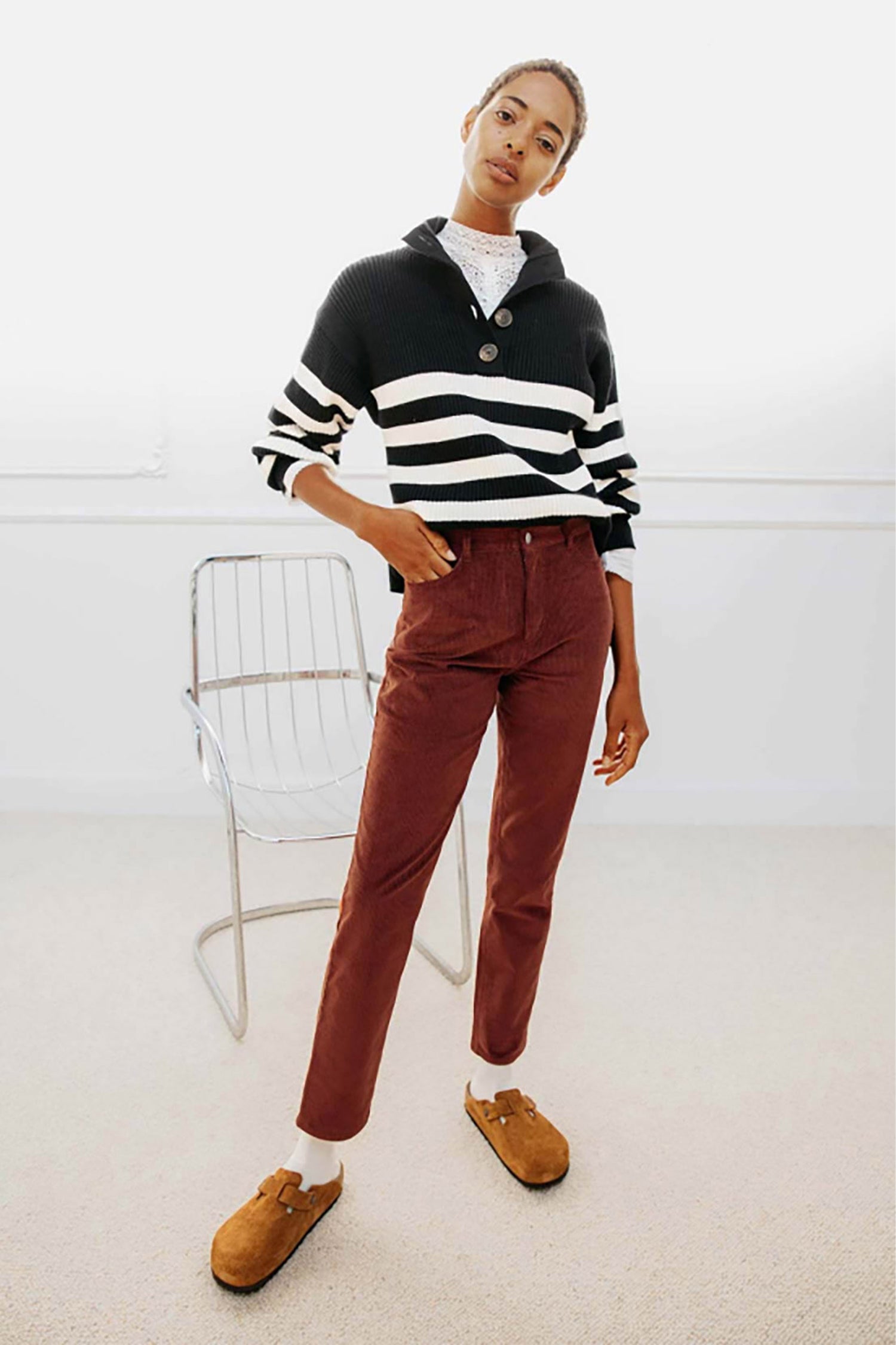 Pantalon en velours droit rouge brique