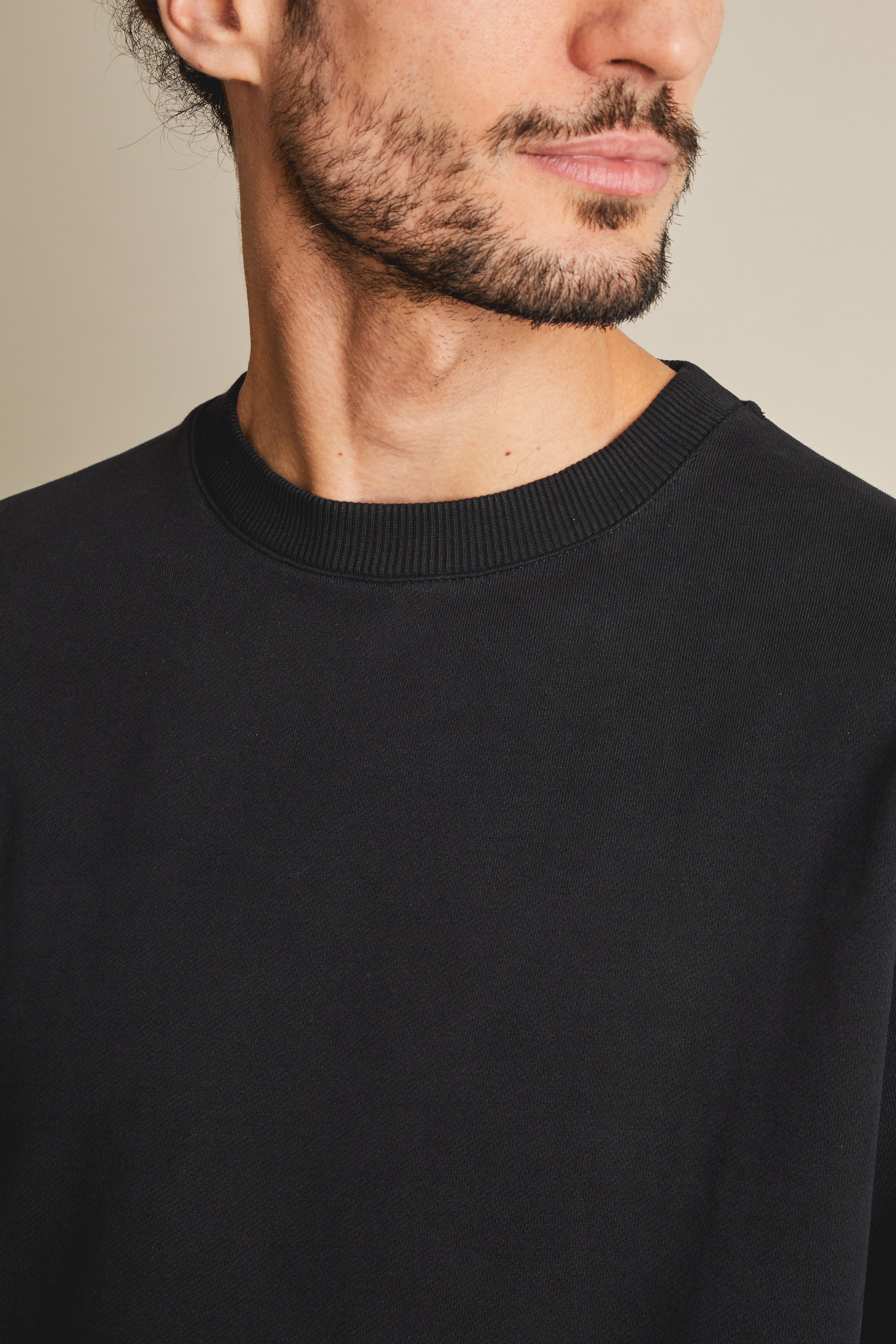 Black sweatshirt