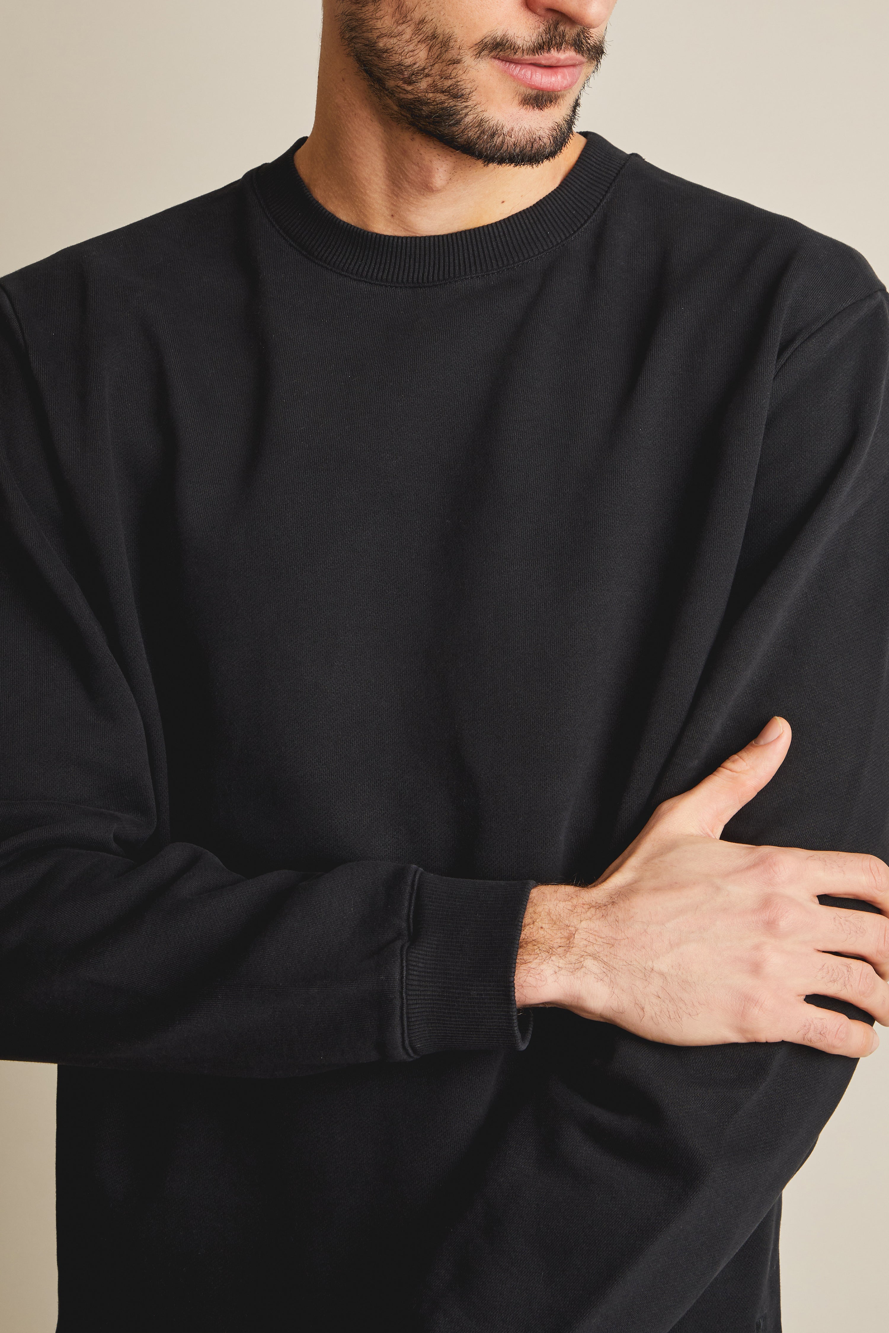 Black sweatshirt