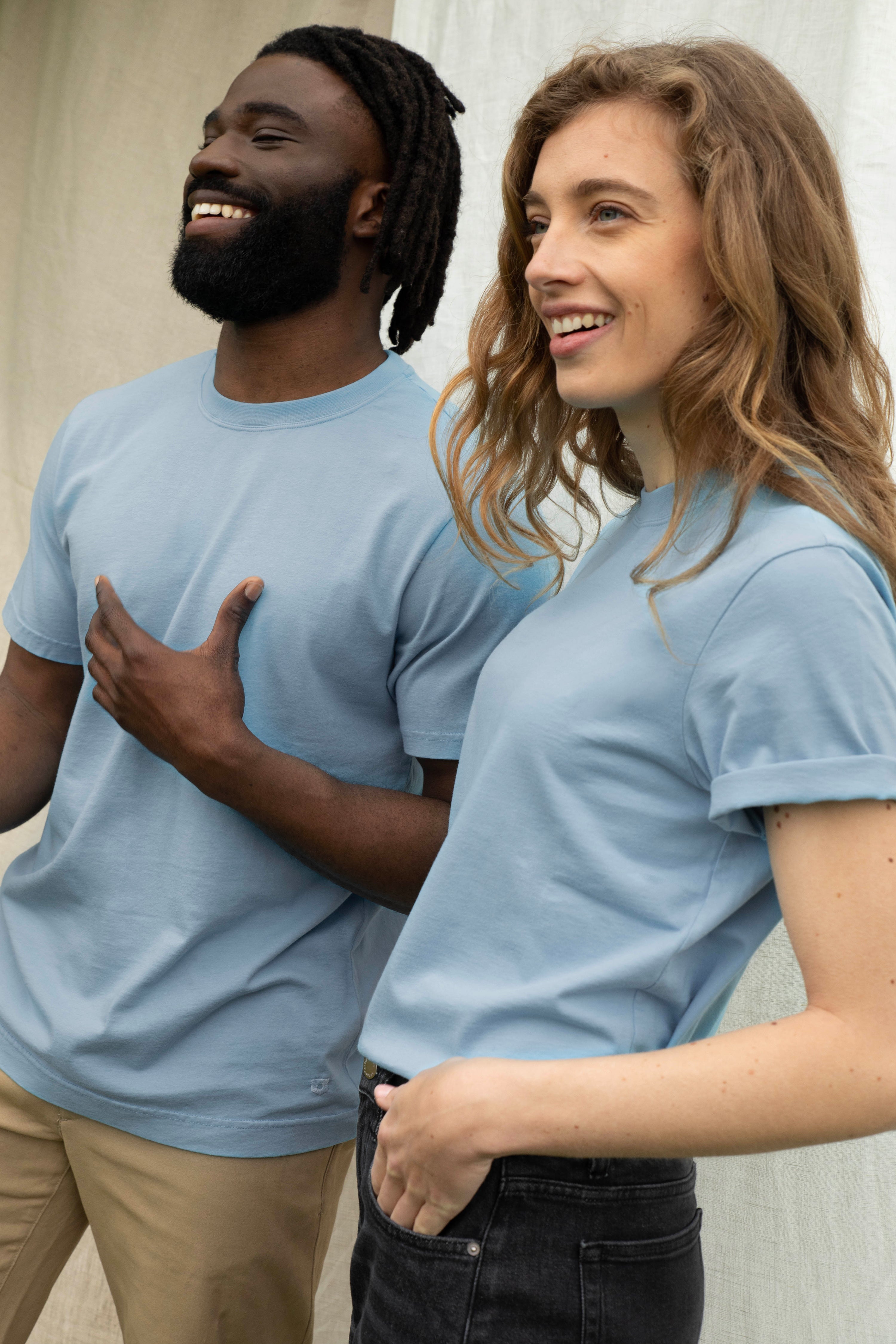 Tee-shirt bleu ciel