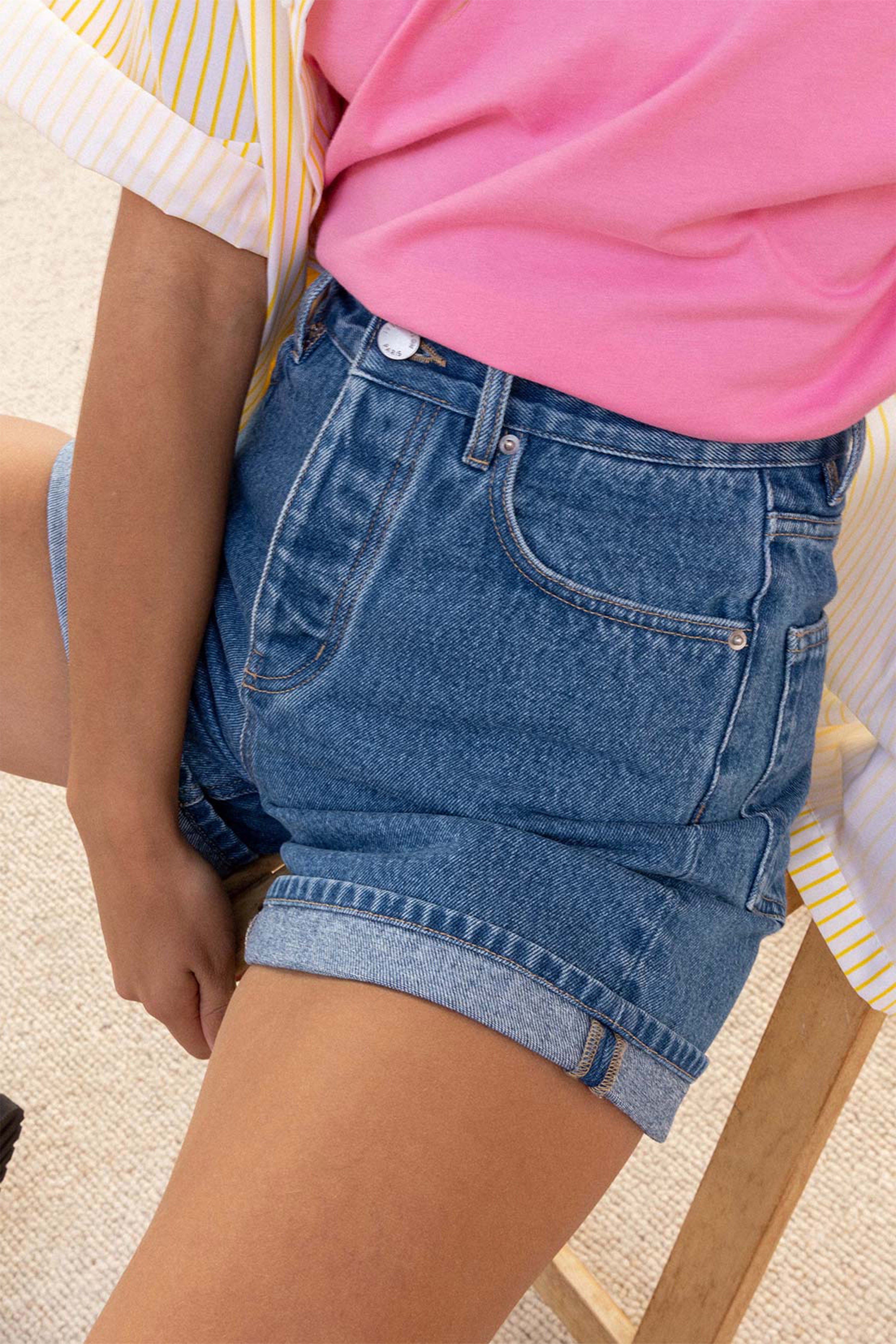 Short en jean bleu