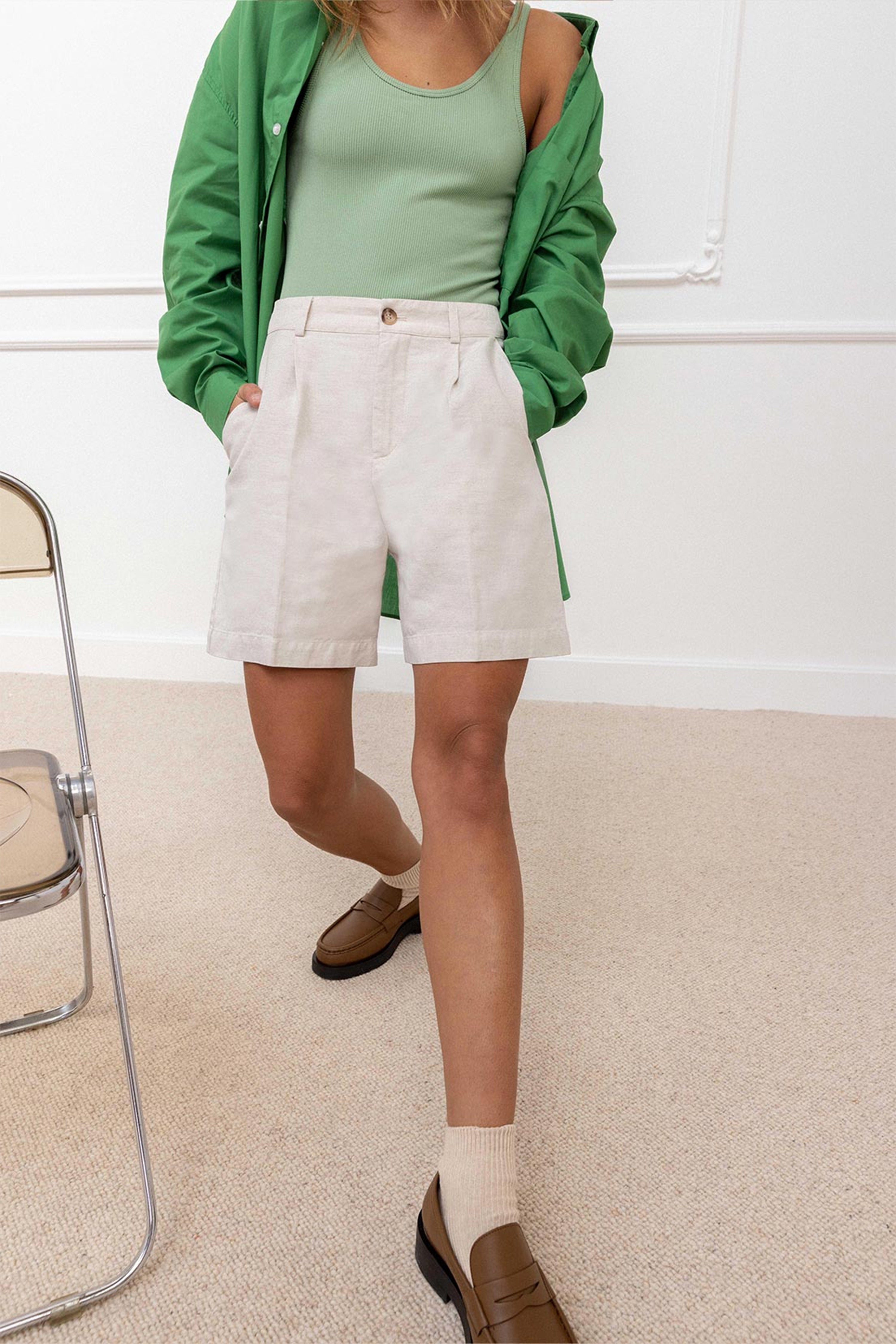 Short léger écru